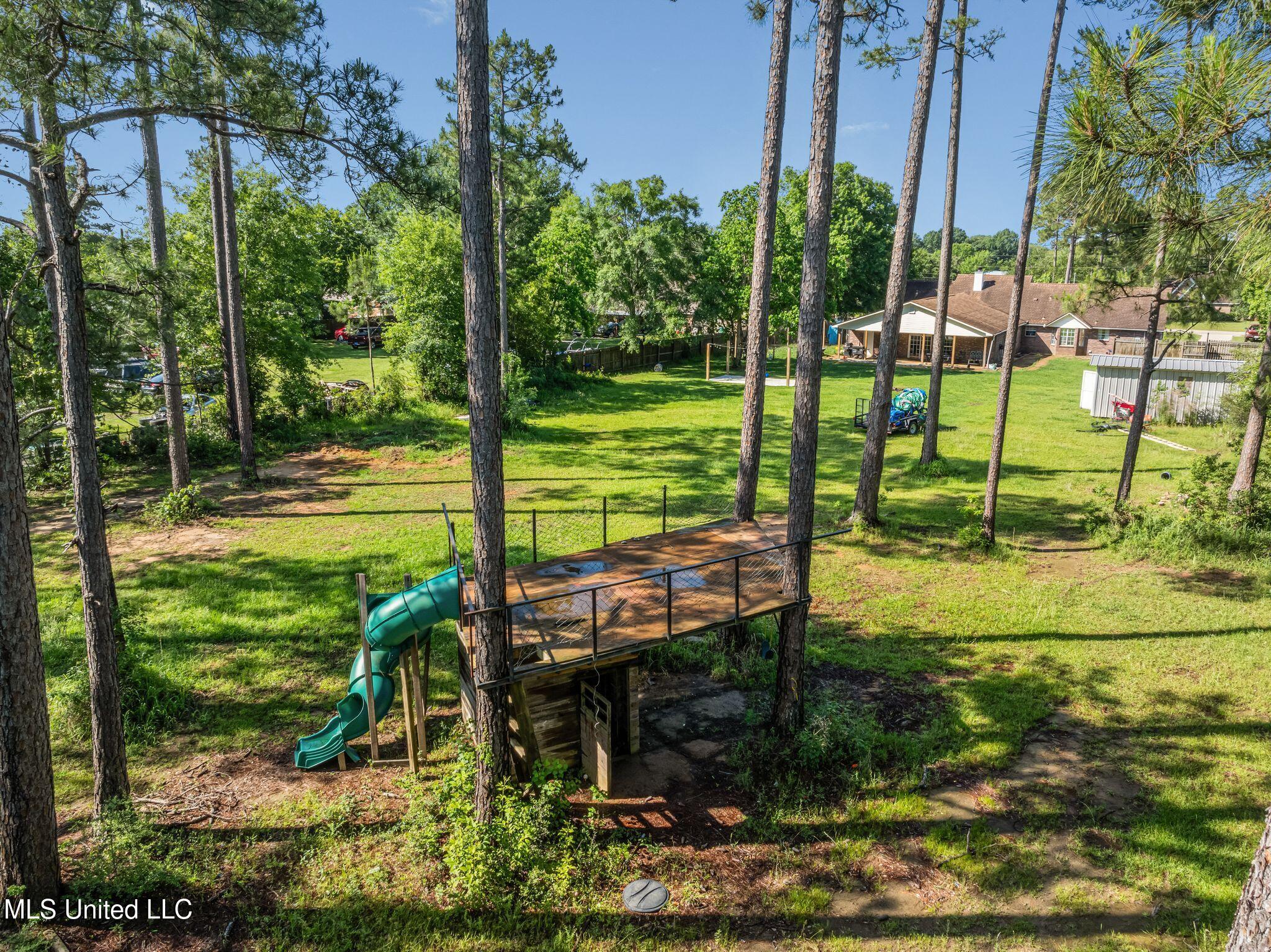 15406 Village Drive, Biloxi, Mississippi image 47