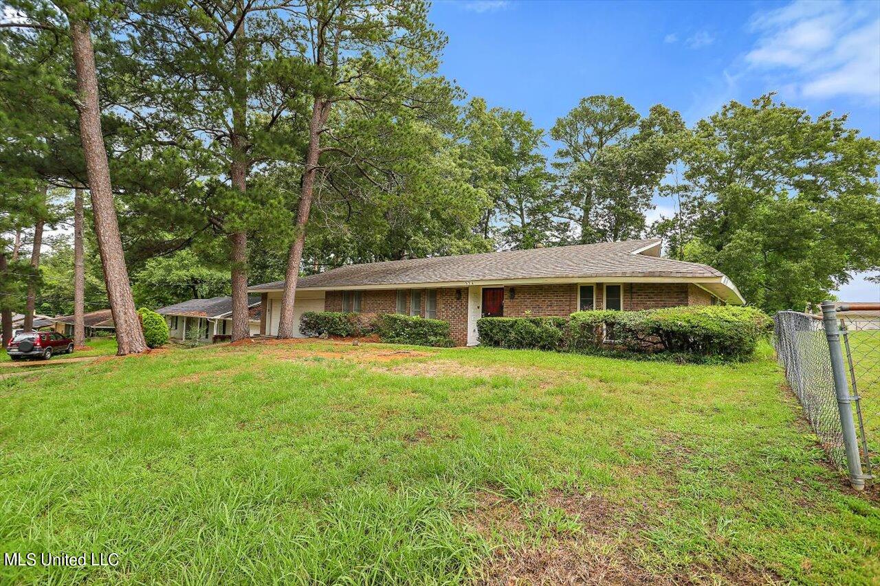 356 Lake Of Pines Drive, Jackson, Mississippi image 5