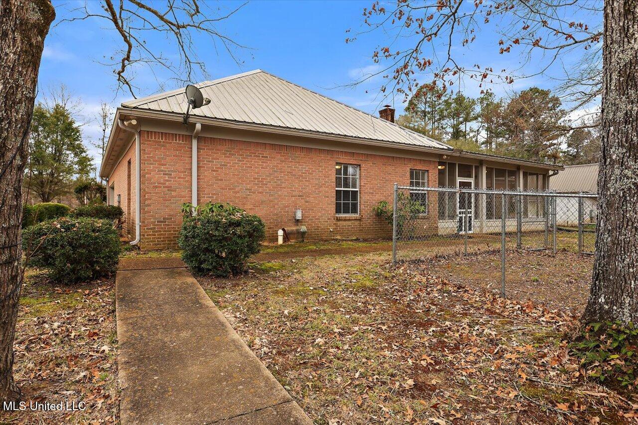 1300 Haley Road, Terry, Mississippi image 46