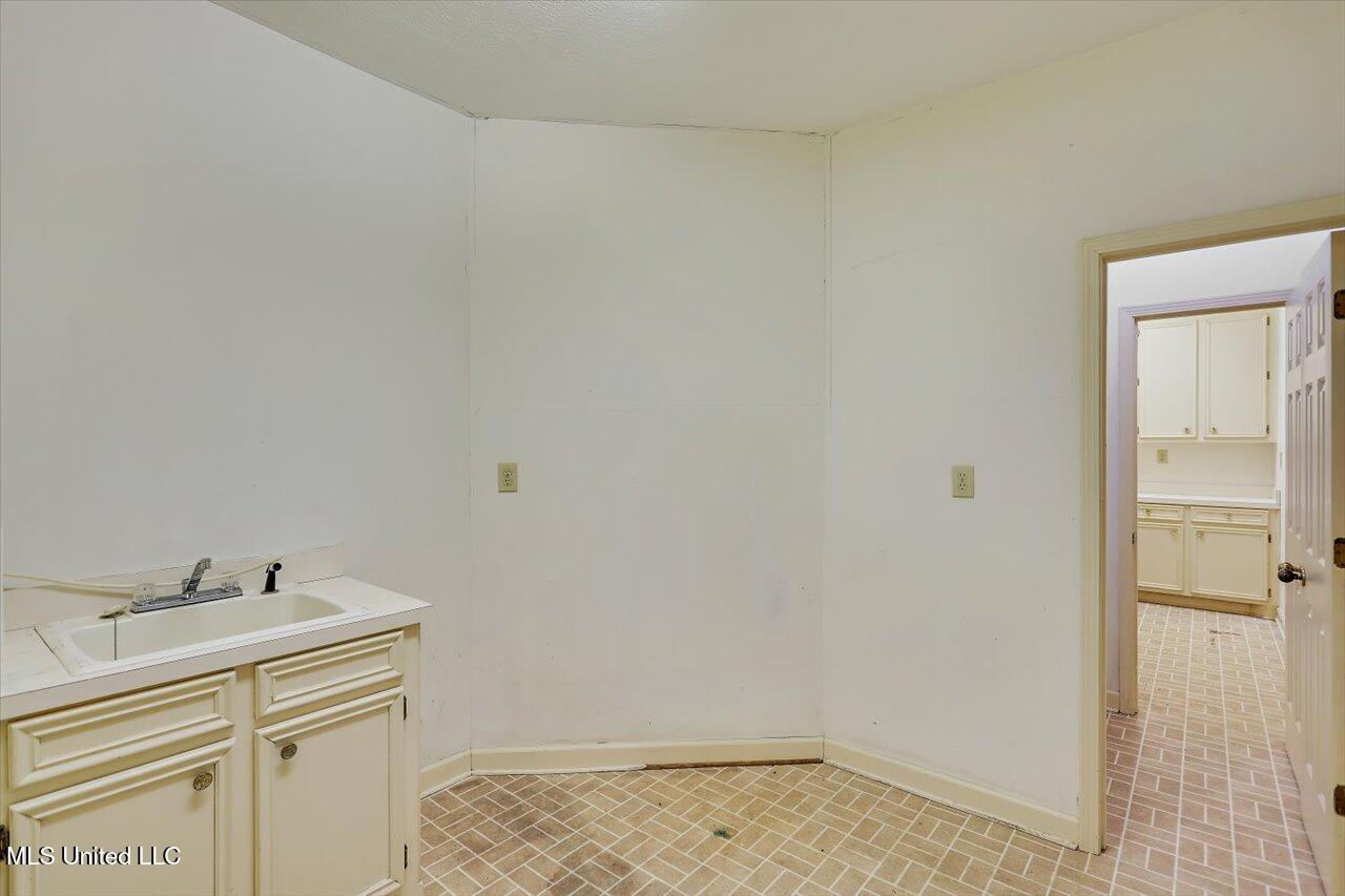1300 Haley Road, Terry, Mississippi image 35