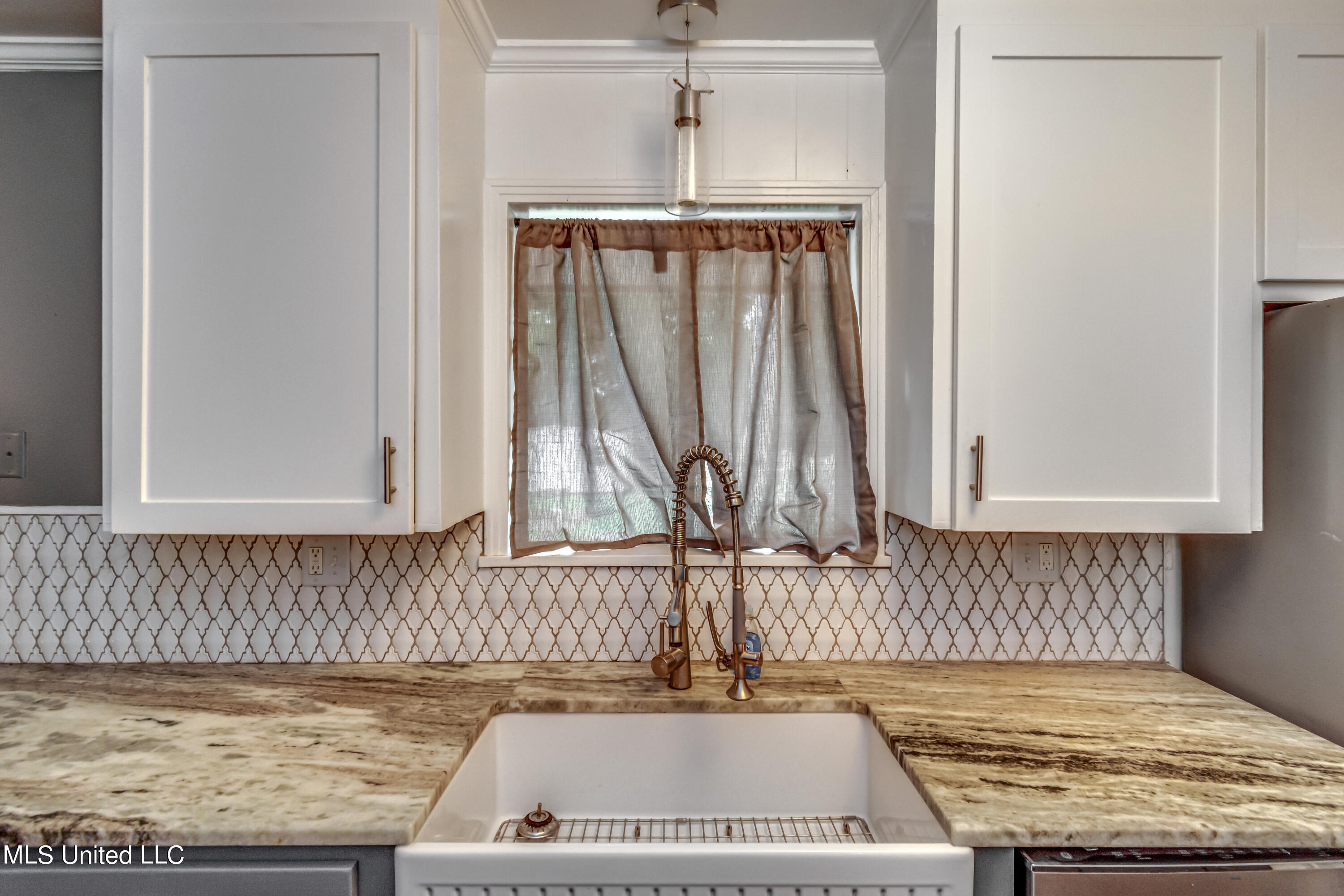 Monticello, Mississippi 39654, United States, 3 Bedrooms Bedrooms, ,2 BathroomsBathrooms,Residential,Pending,50824