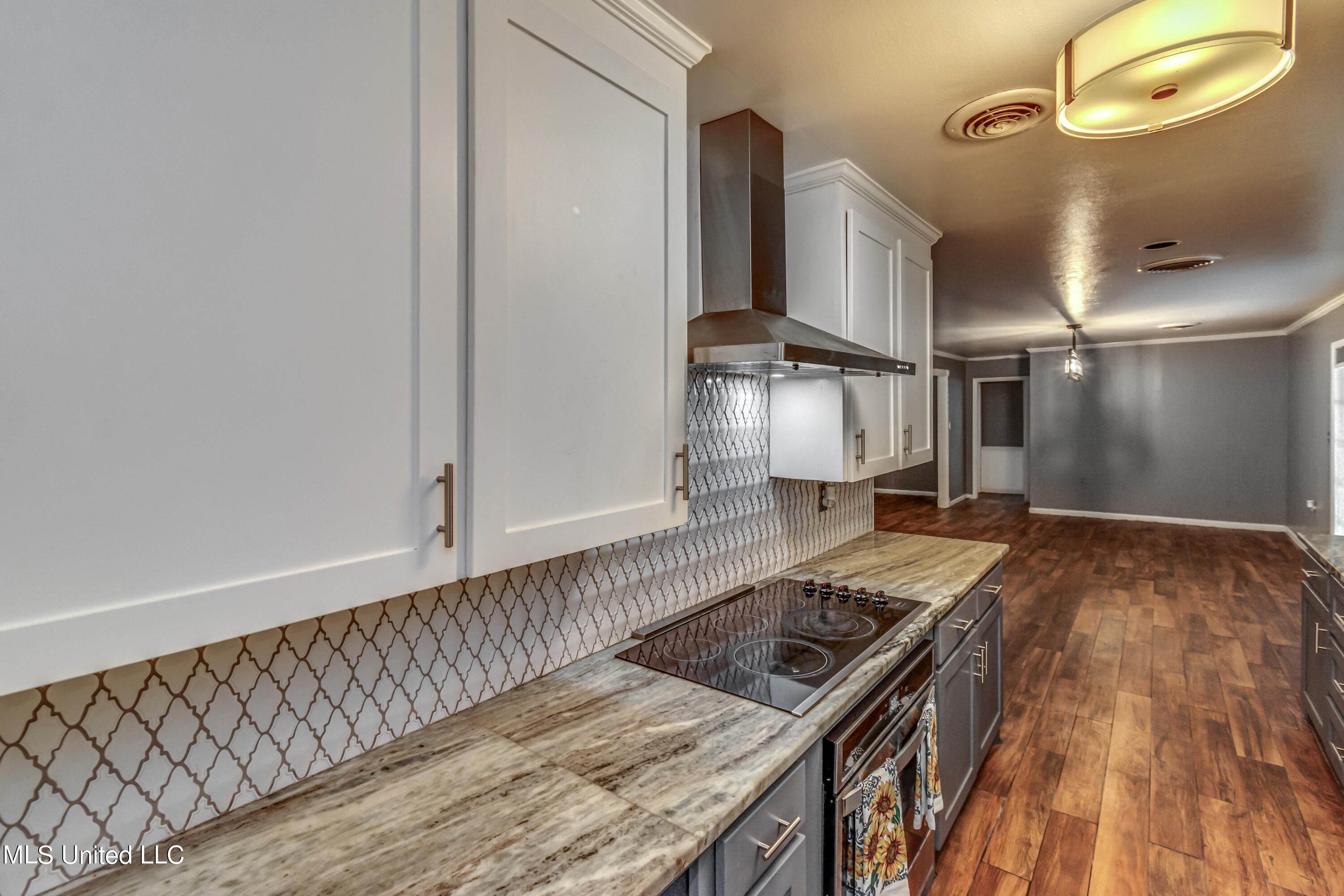 Monticello, Mississippi 39654, United States, 3 Bedrooms Bedrooms, ,2 BathroomsBathrooms,Residential,Pending,50824