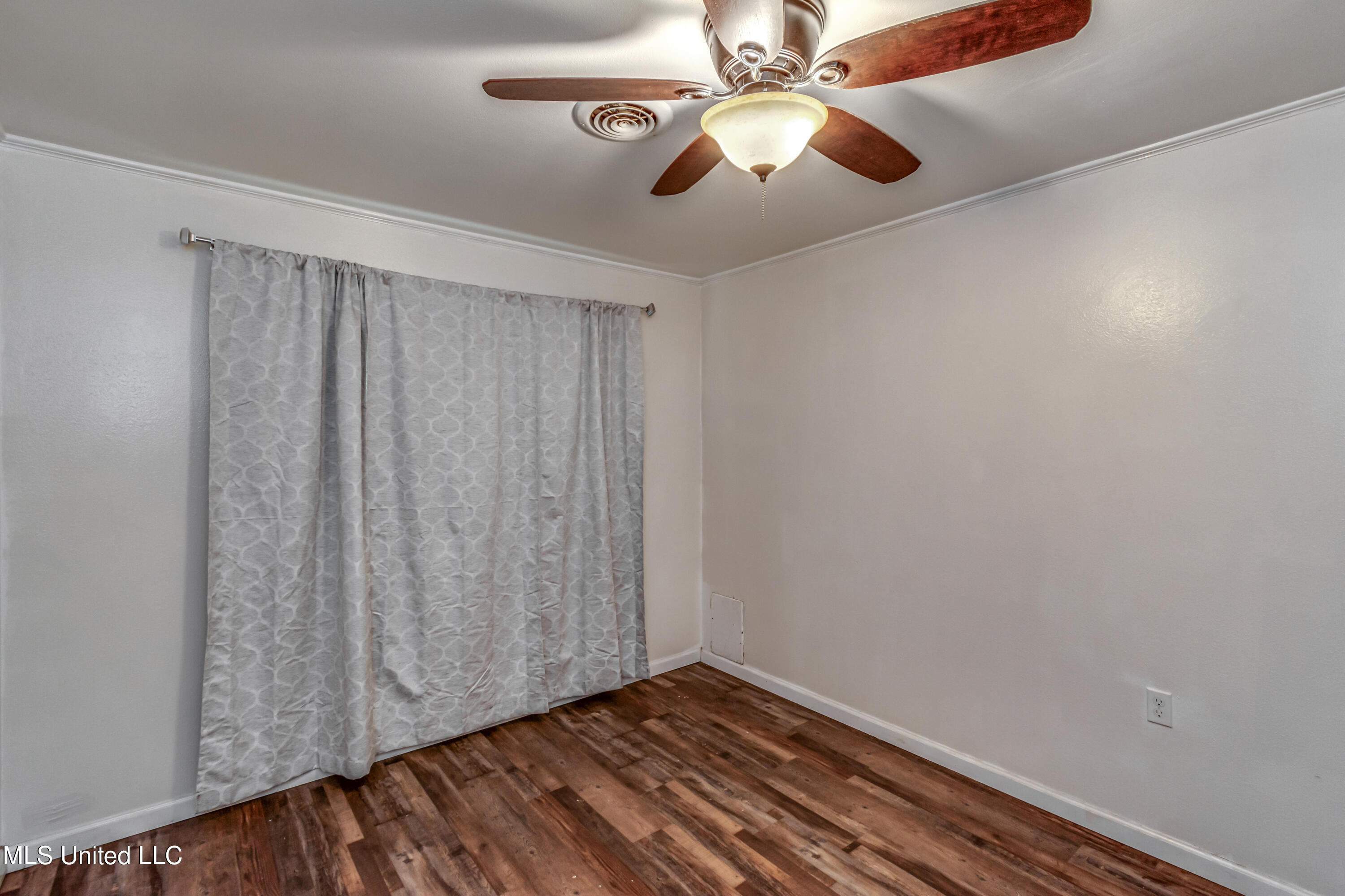 Monticello, Mississippi 39654, United States, 3 Bedrooms Bedrooms, ,2 BathroomsBathrooms,Residential,Pending,50824