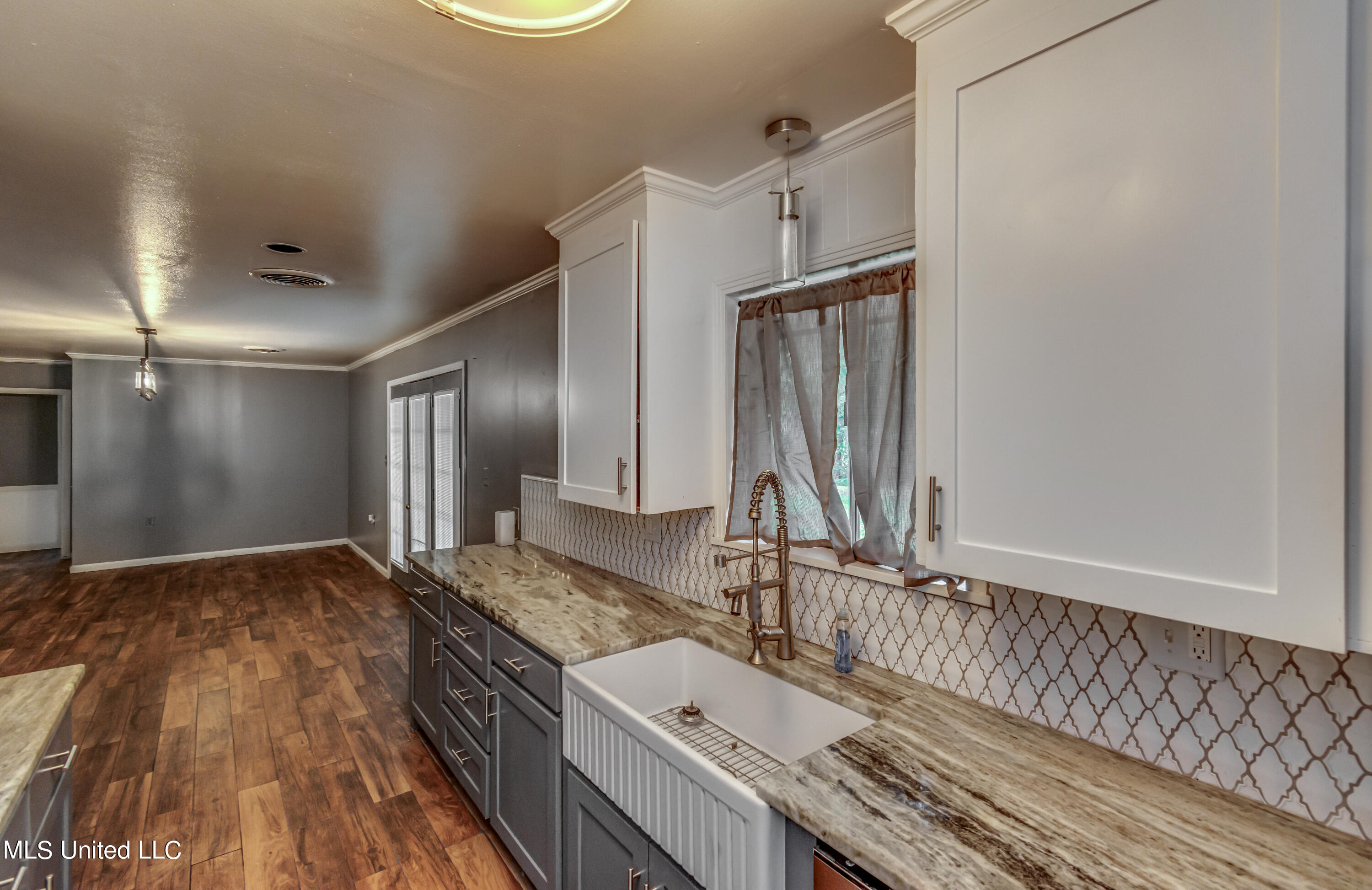 Monticello, Mississippi 39654, United States, 3 Bedrooms Bedrooms, ,2 BathroomsBathrooms,Residential,Pending,50824