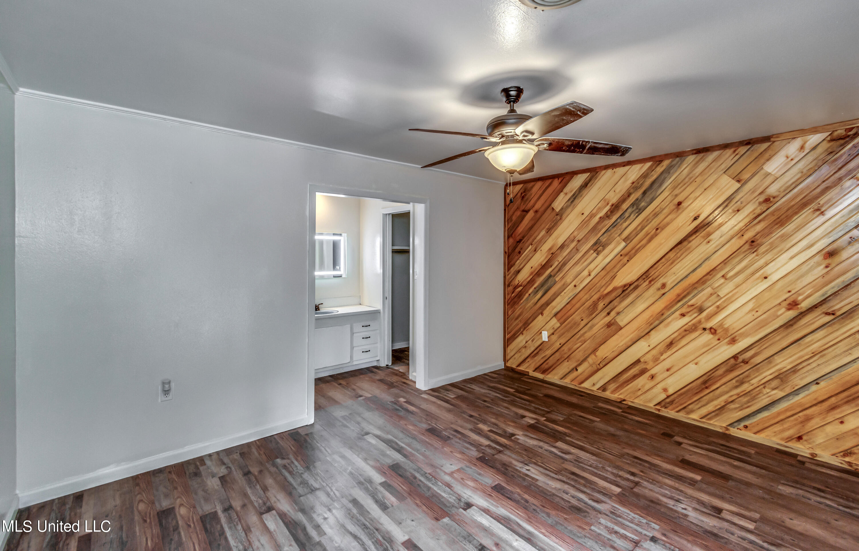 Monticello, Mississippi 39654, United States, 3 Bedrooms Bedrooms, ,2 BathroomsBathrooms,Residential,Pending,50824