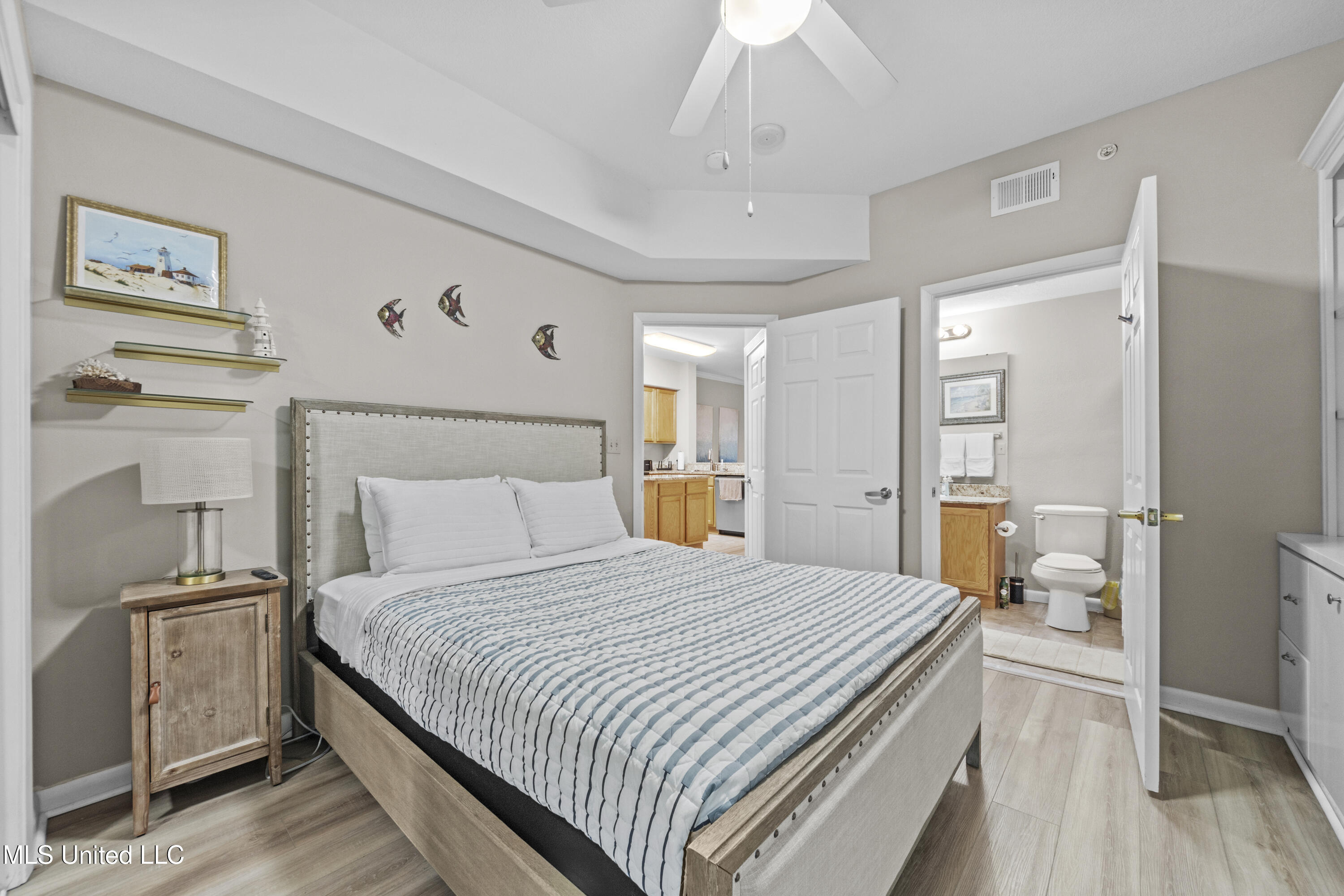 2230 Beach Drive #302, Gulfport, Mississippi image 9