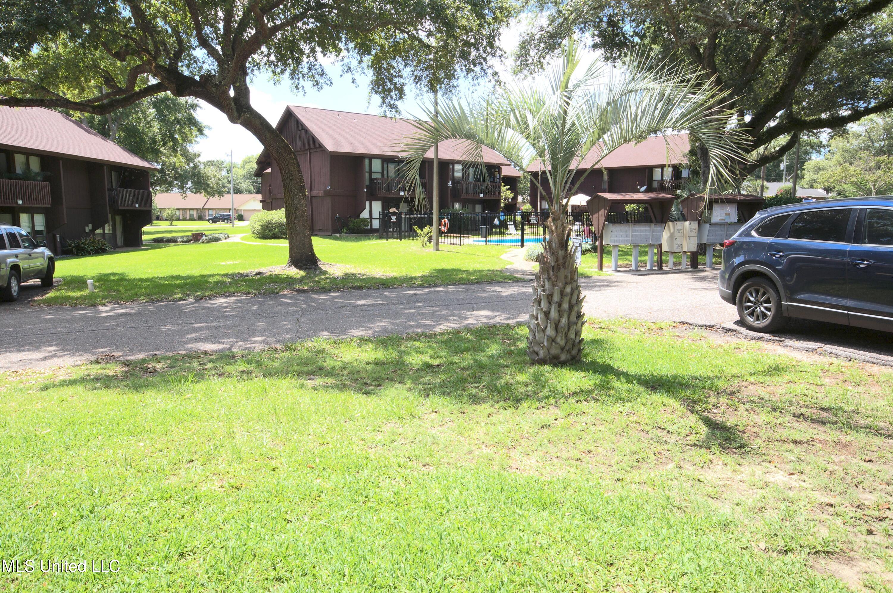 131 Molokai Vlg #G, Diamondhead, Mississippi image 29