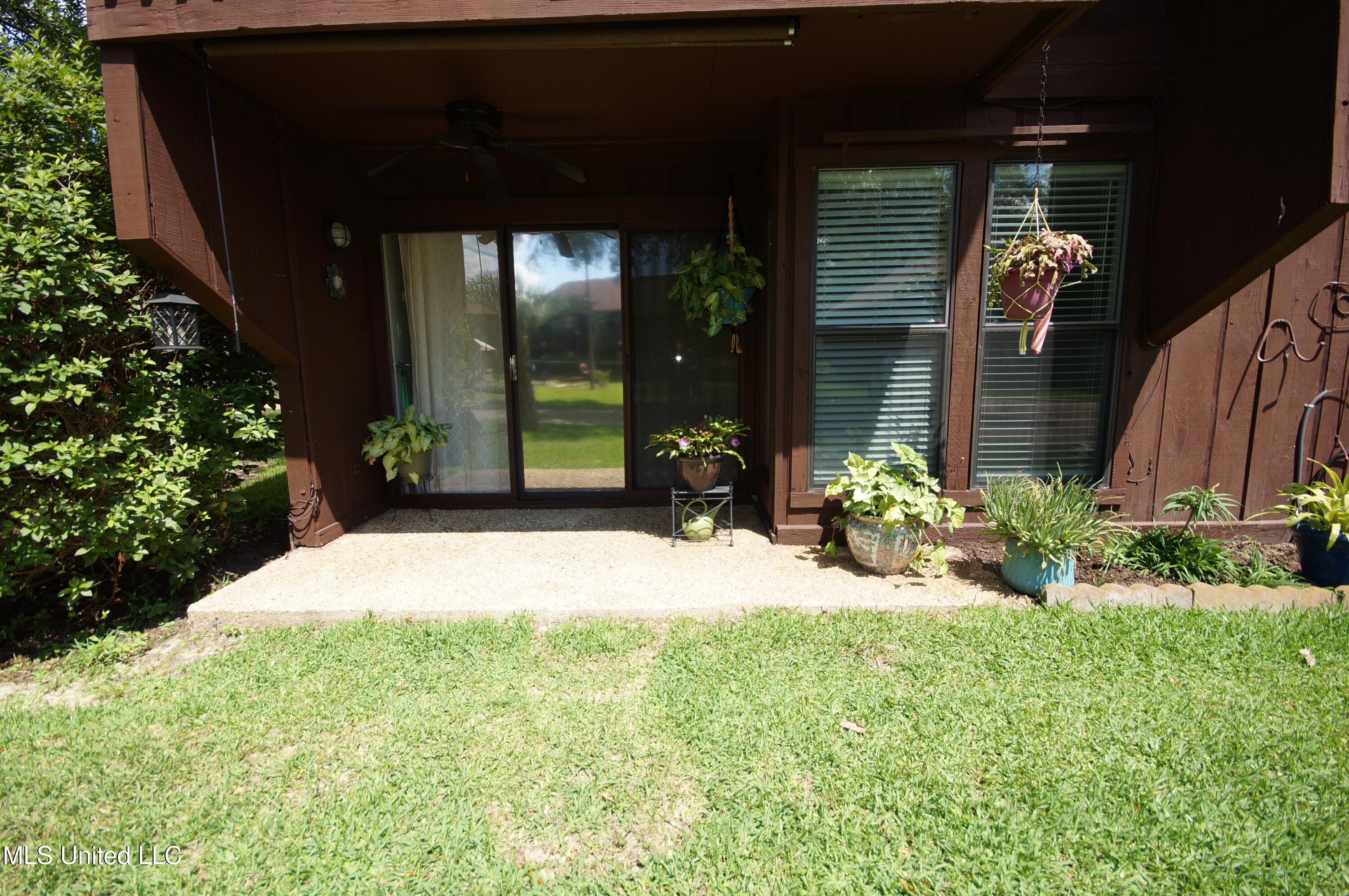 131 Molokai Vlg #G, Diamondhead, Mississippi image 28