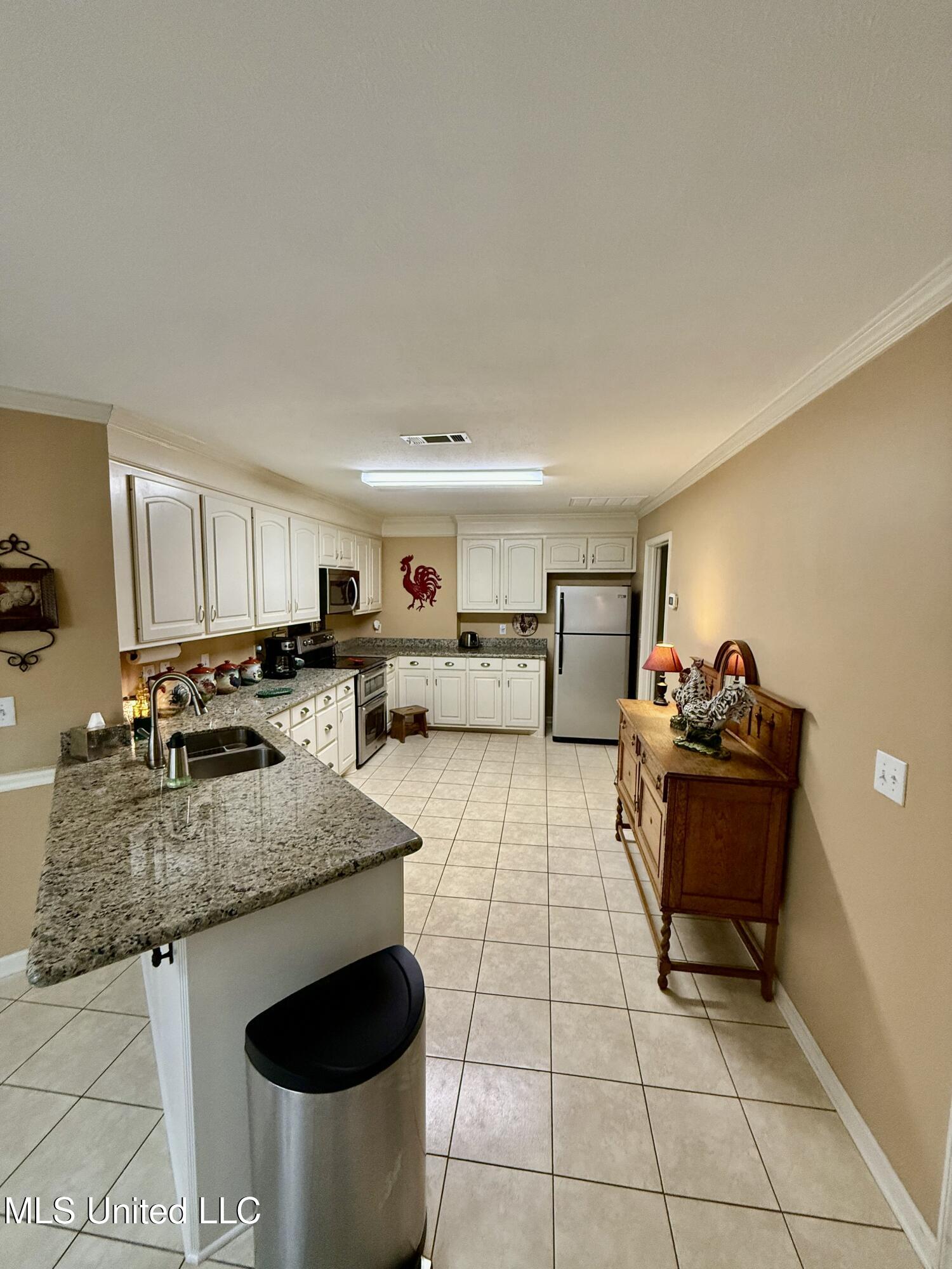 850 Windward Drive, Richland, Mississippi image 12