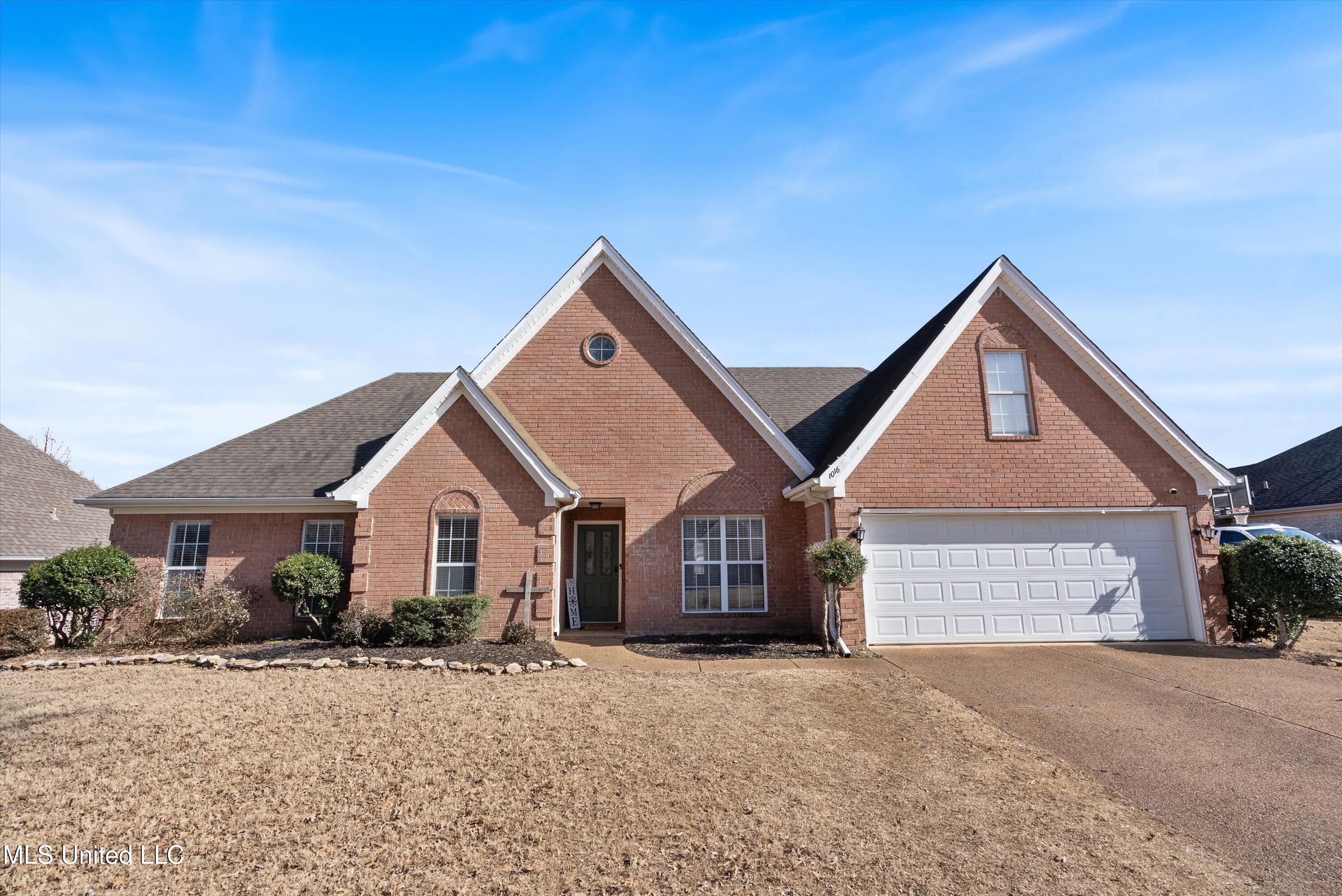 1016 Deer Creek Drive, Hernando, Mississippi image 3