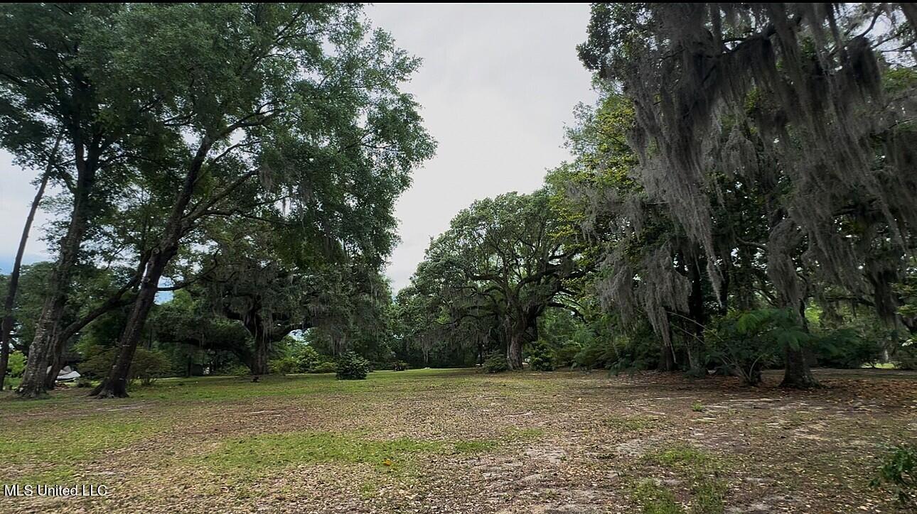2154 Harmanson Vue, Biloxi, Mississippi image 5