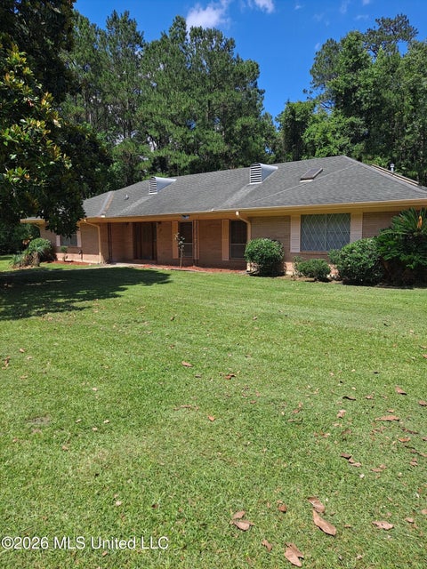 Homes For Sale - 209 S Loftin Street<br/> Picayune, MS 39466