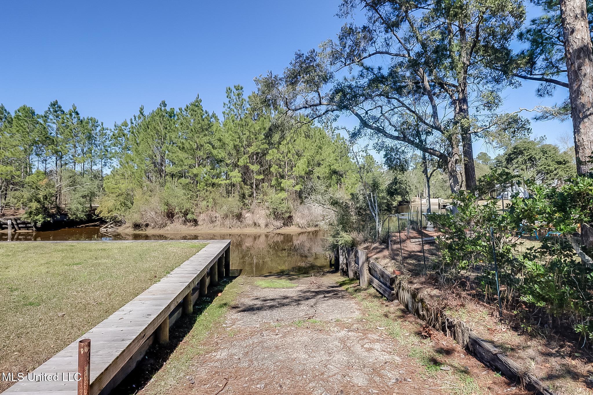 2036 Hollywood Drive, Bay Saint Louis, Mississippi image 21