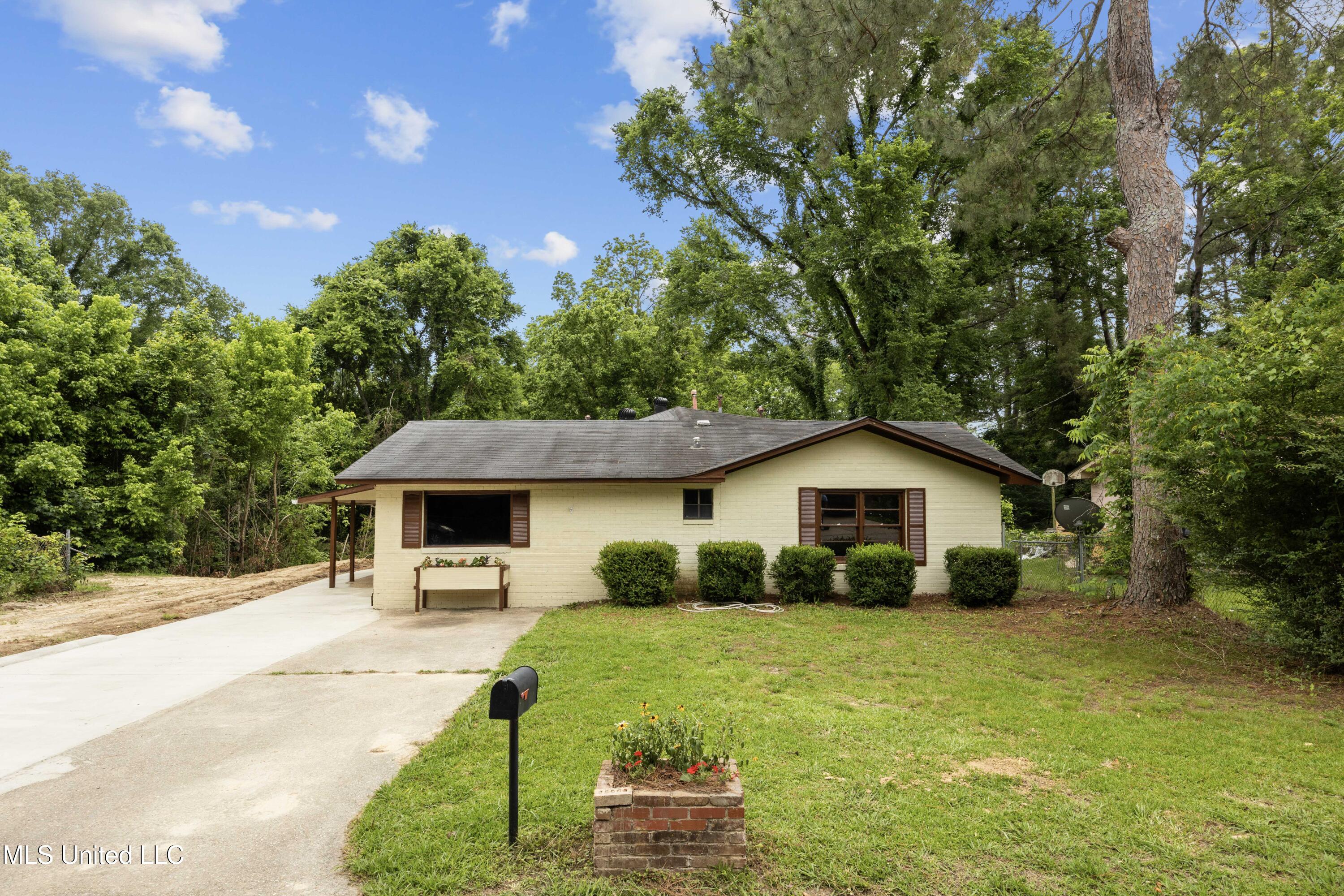 109 Starlight Drive, Vicksburg, Mississippi image 4