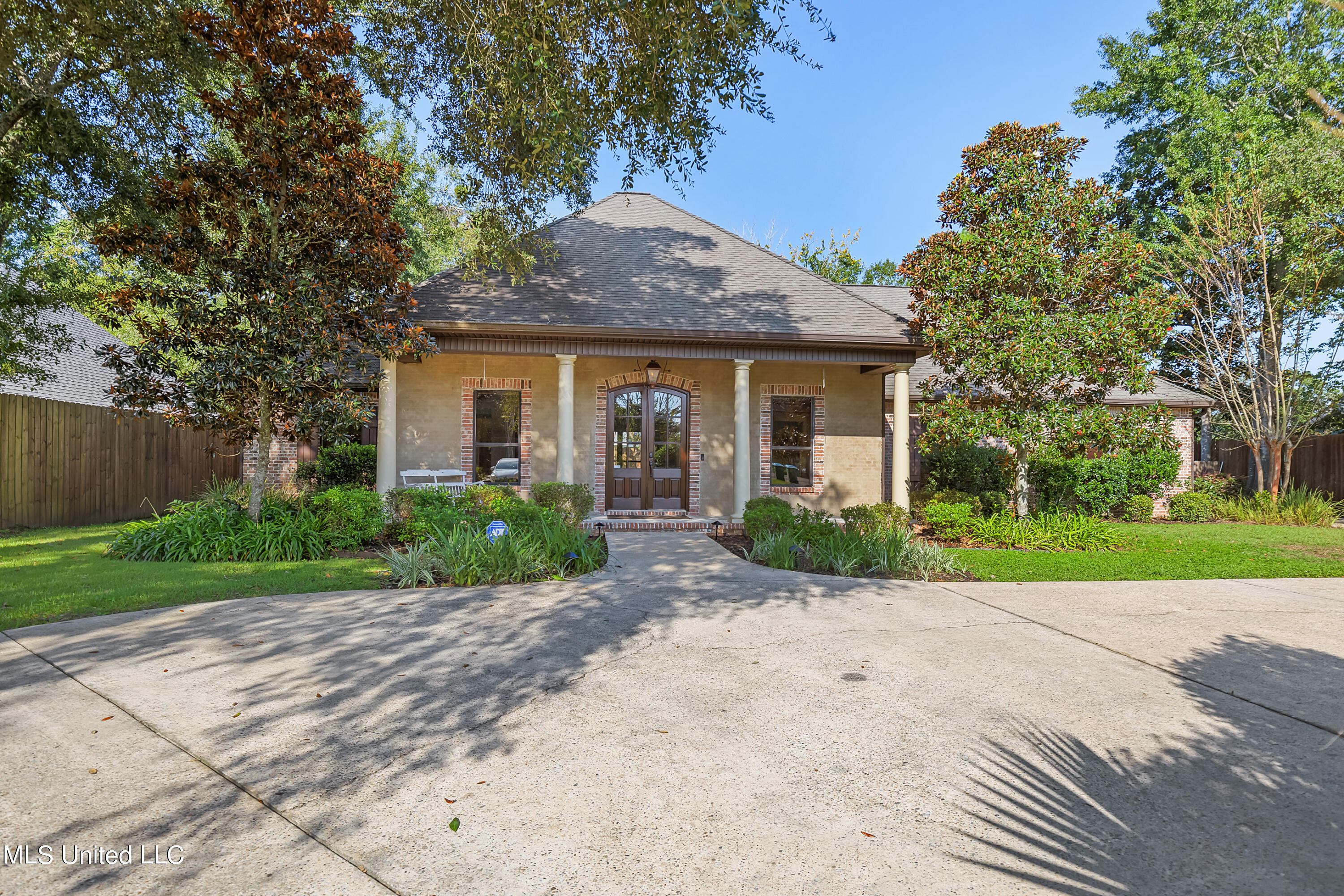 3302 Government Street Street, Ocean Springs, Mississippi image 1