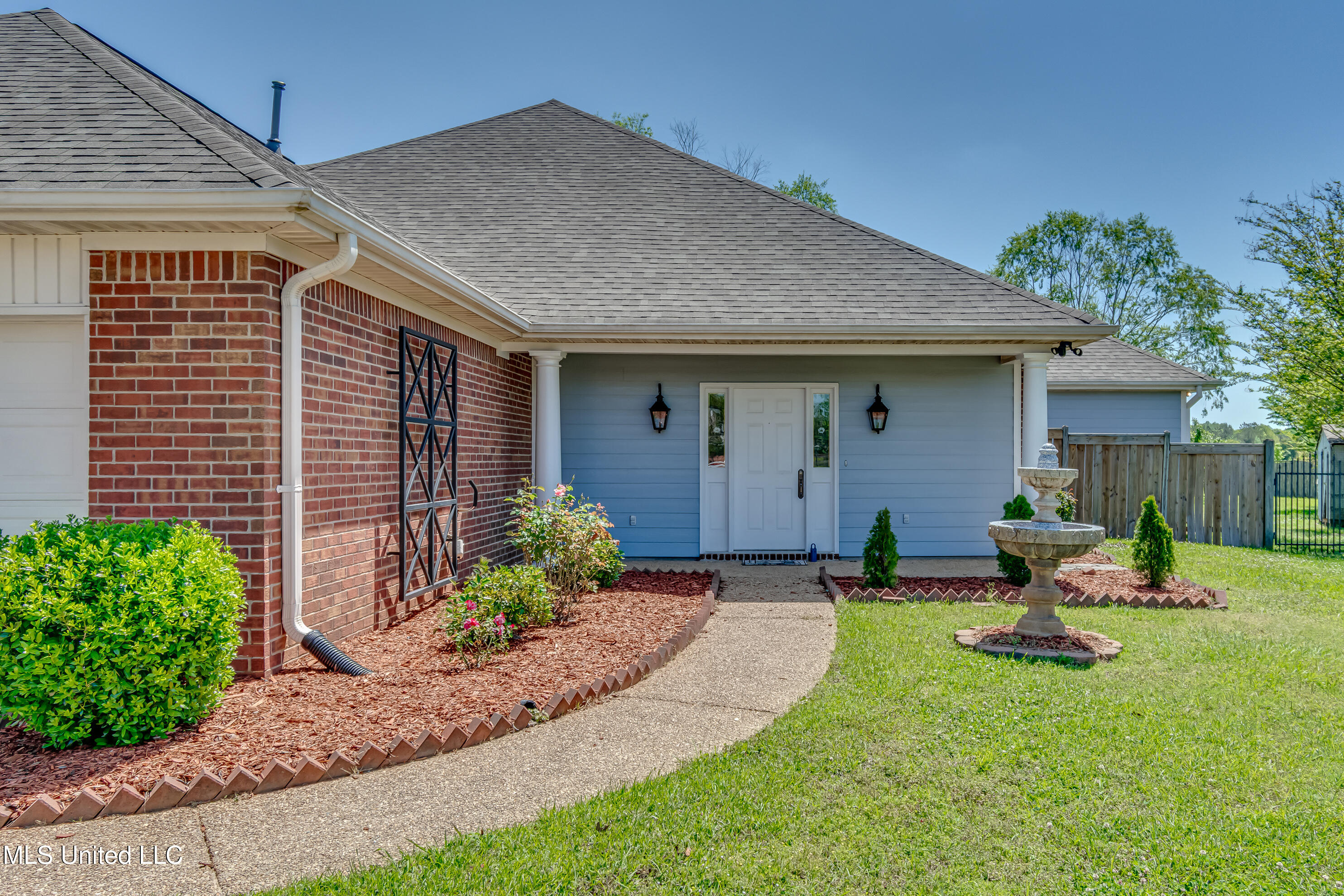 26 Old Bridge Cove, Byram, Mississippi image 4