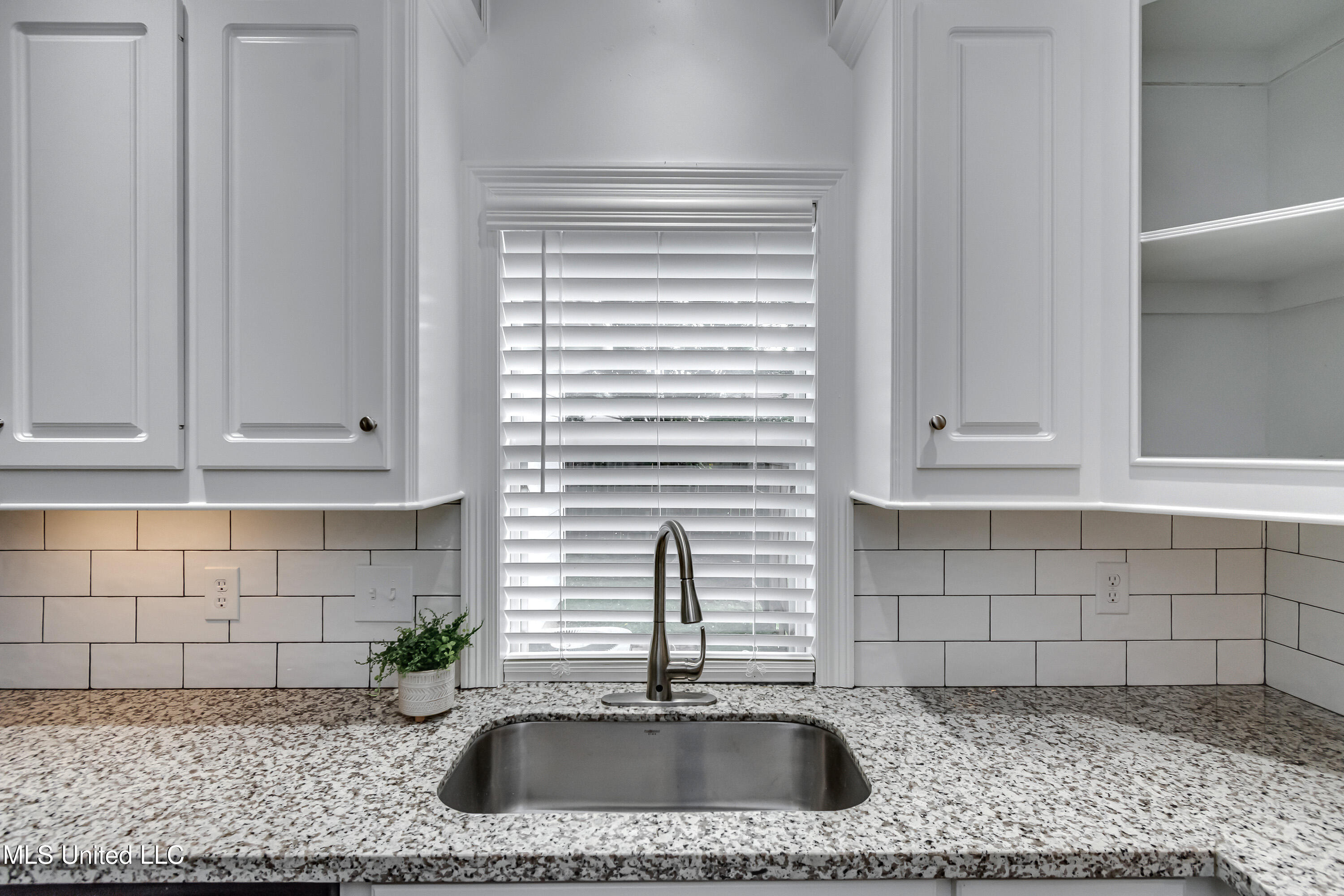 26 Old Bridge Cove, Byram, Mississippi image 21