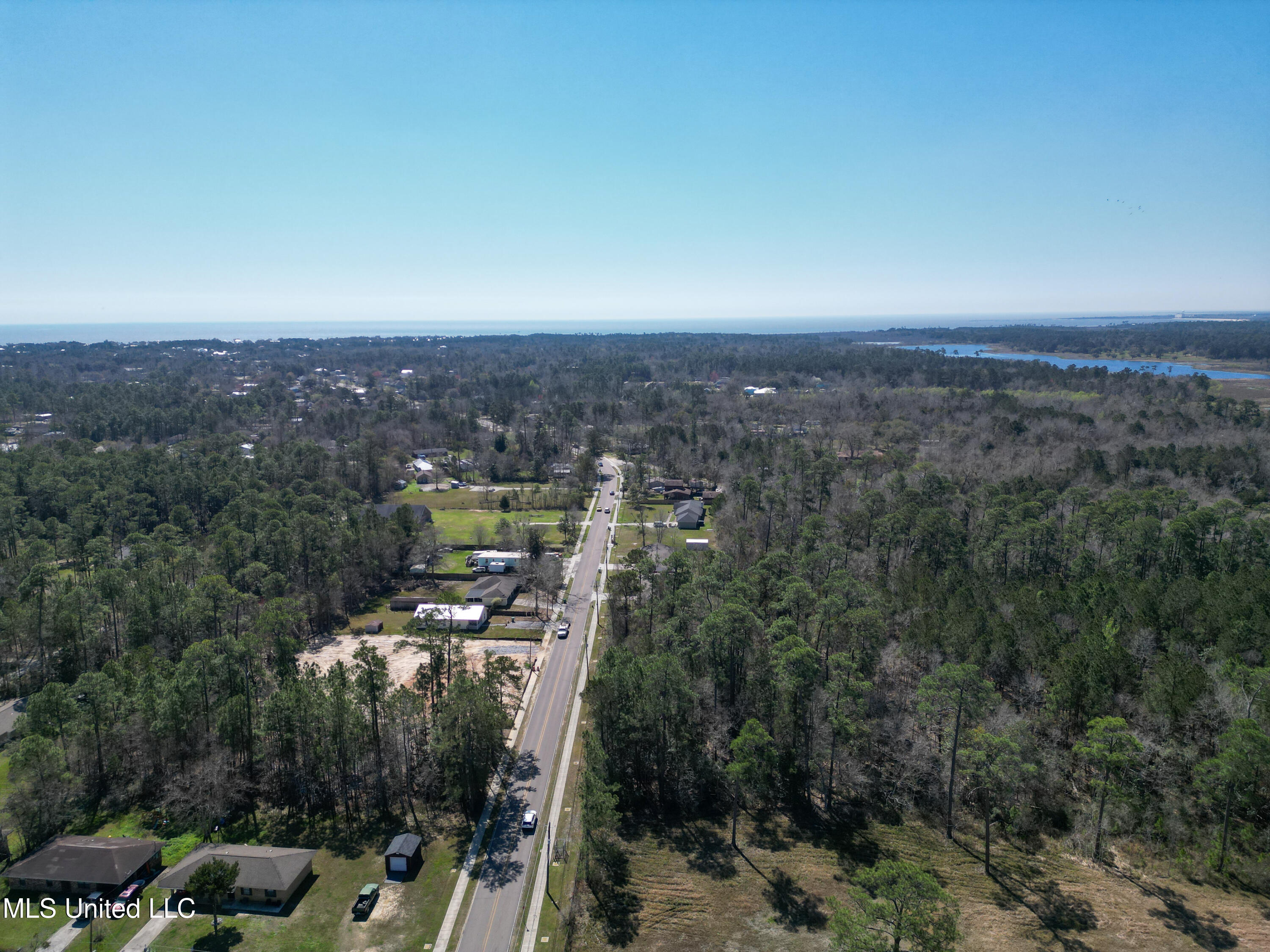 1705 Waveland Avenue, Waveland, Mississippi image 5