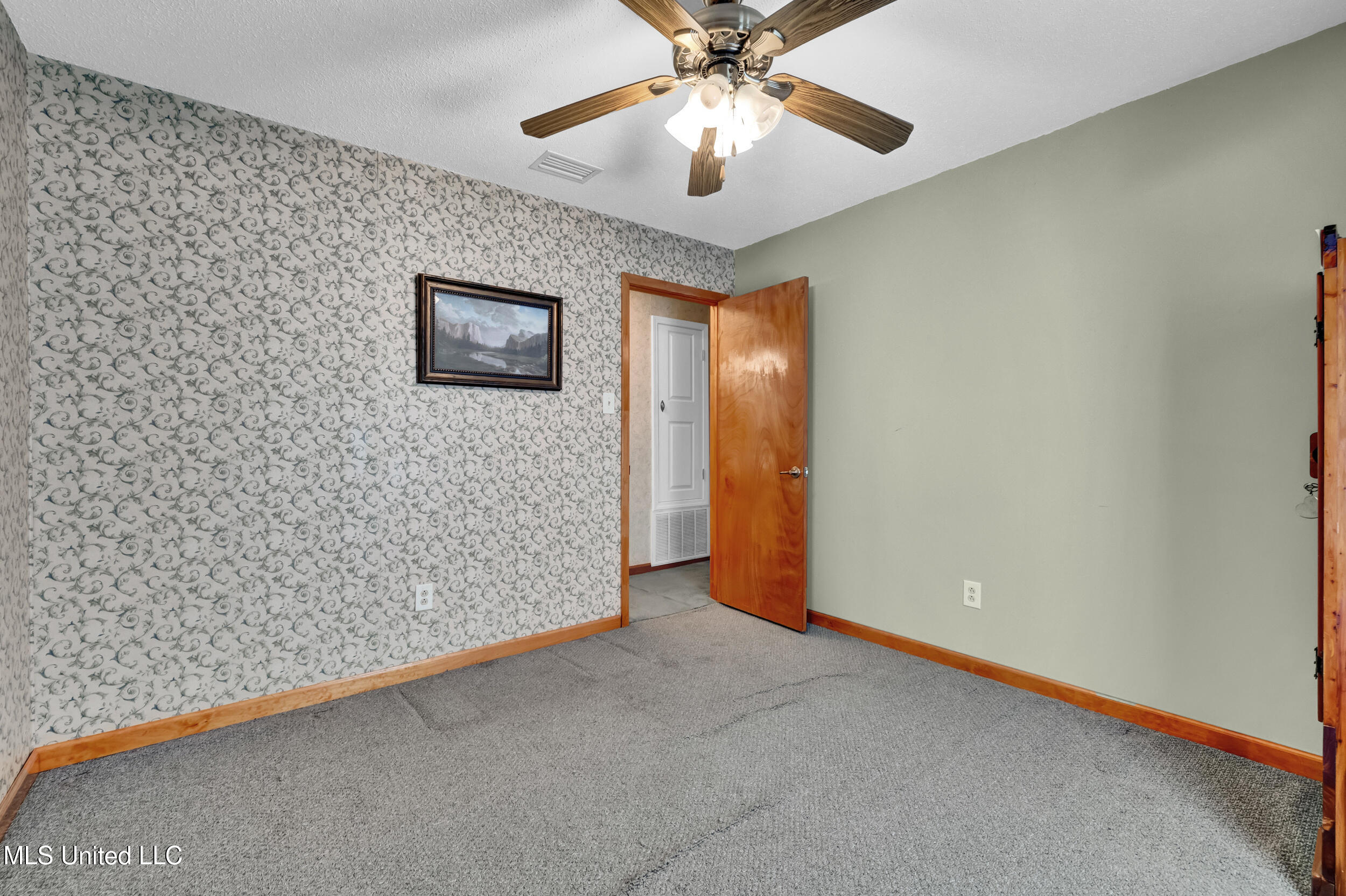 2413 Northridge Drive, Gautier, Mississippi image 20