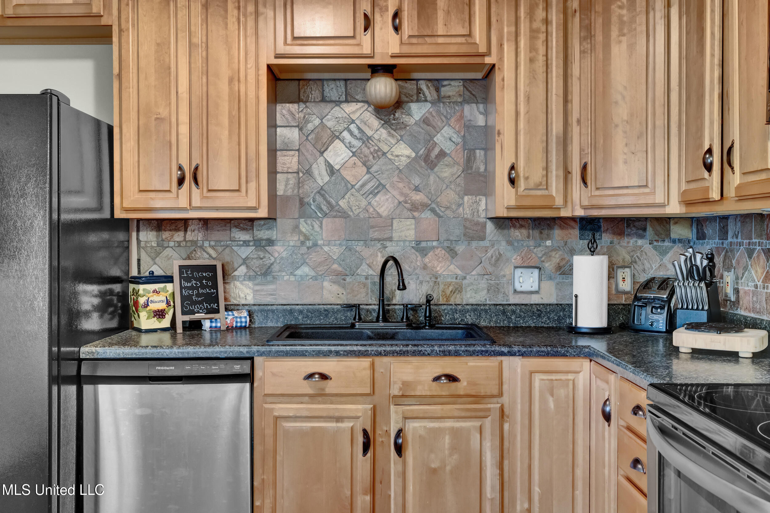2413 Northridge Drive, Gautier, Mississippi image 12
