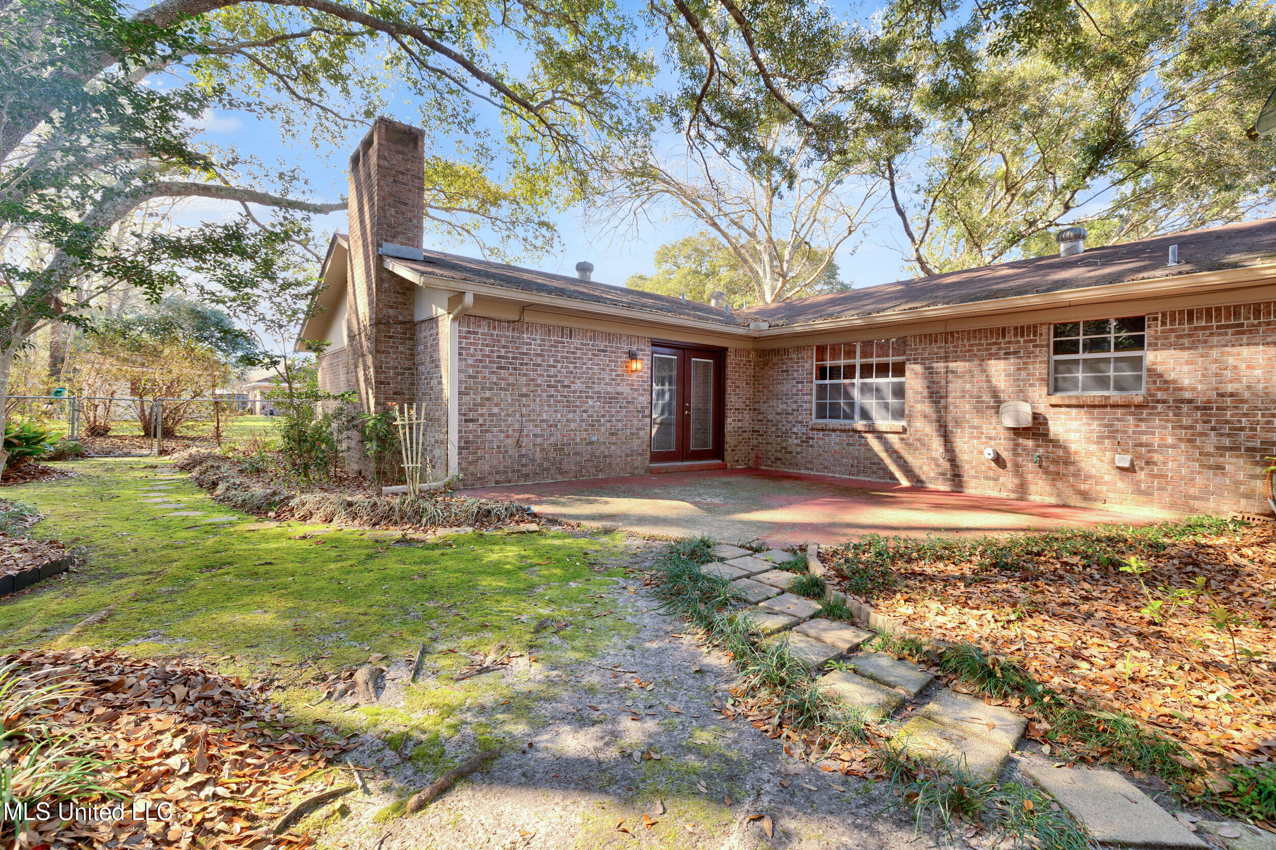 2413 Northridge Drive, Gautier, Mississippi image 31