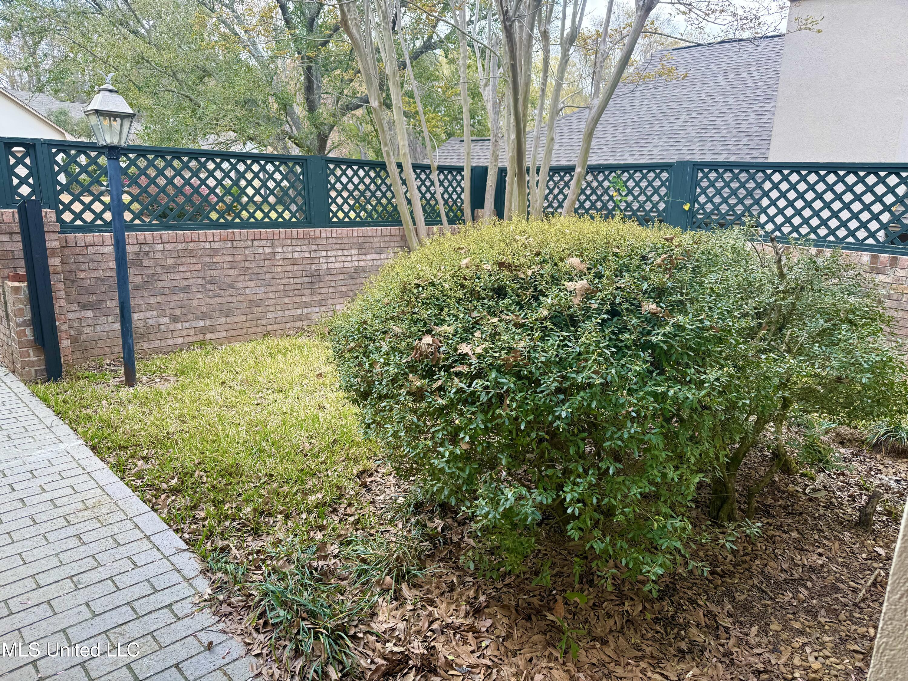 126 Mallard Pointe Dr, Madison, Mississippi image 2