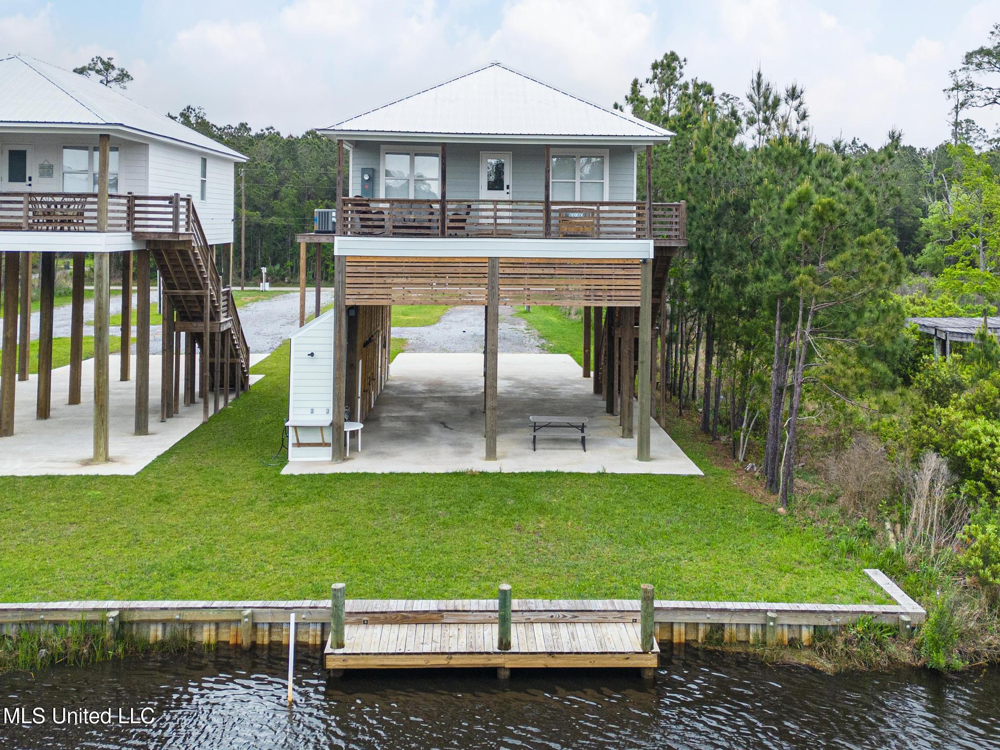 10068 E Bayou View Drive, Bay Saint Louis, Mississippi image 4