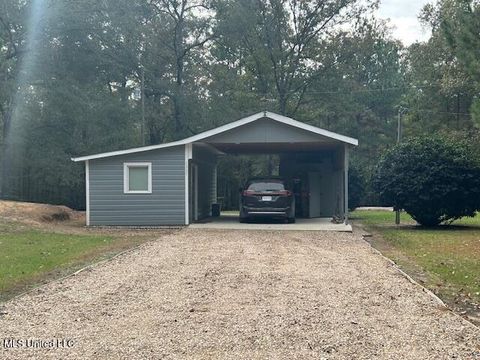 Homes For Sale - 3021 Garden City Road<br/> Franklin County, Roxie, MS 39661