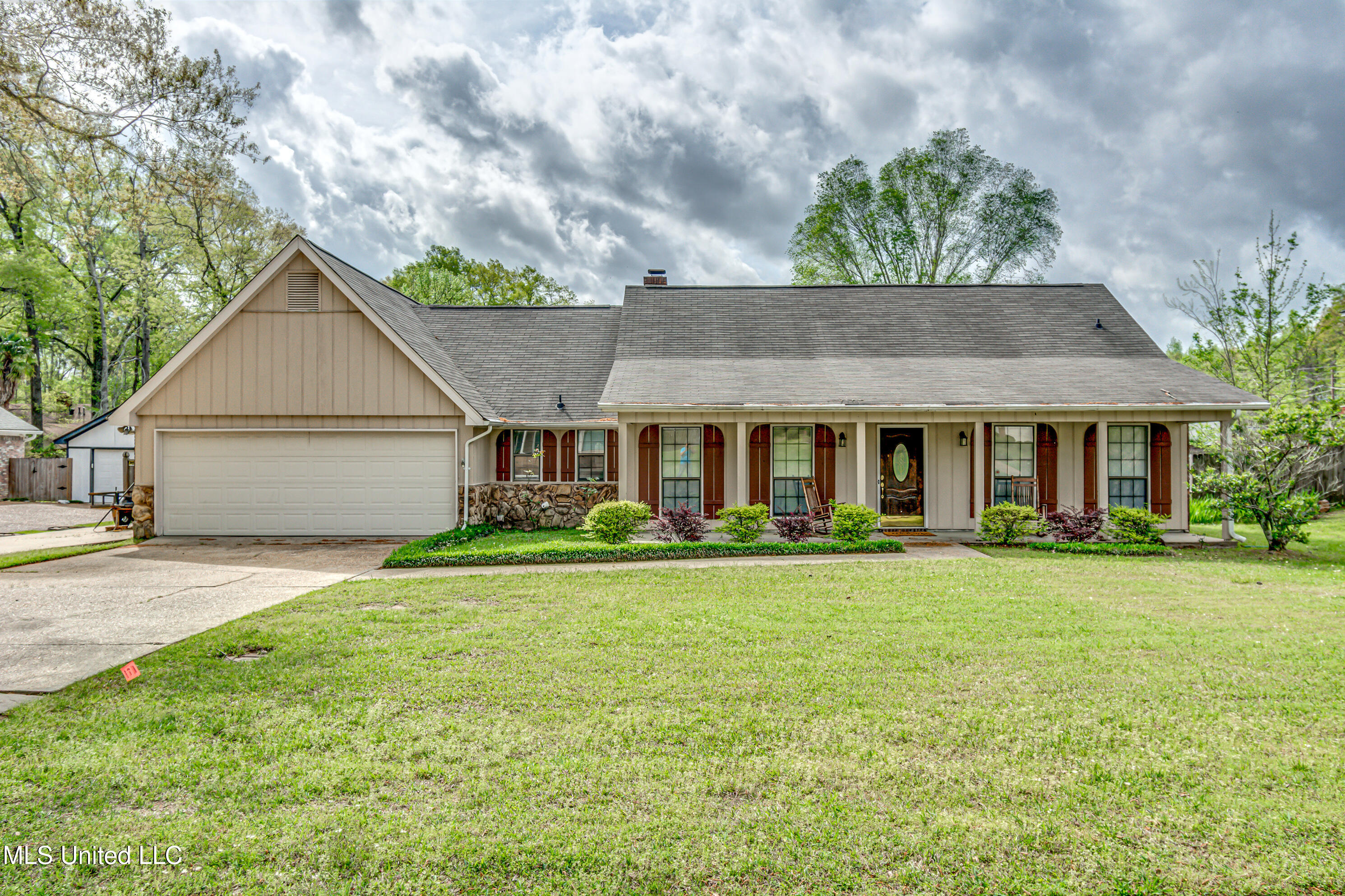 453 Waterford Road, Brandon, Mississippi image 1
