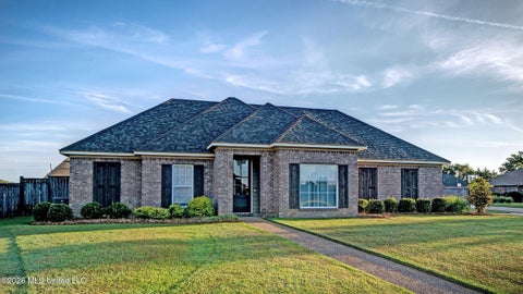 Homes For Sale - 104 Merrimac Way<br/> Madison County, Canton, MS 39046