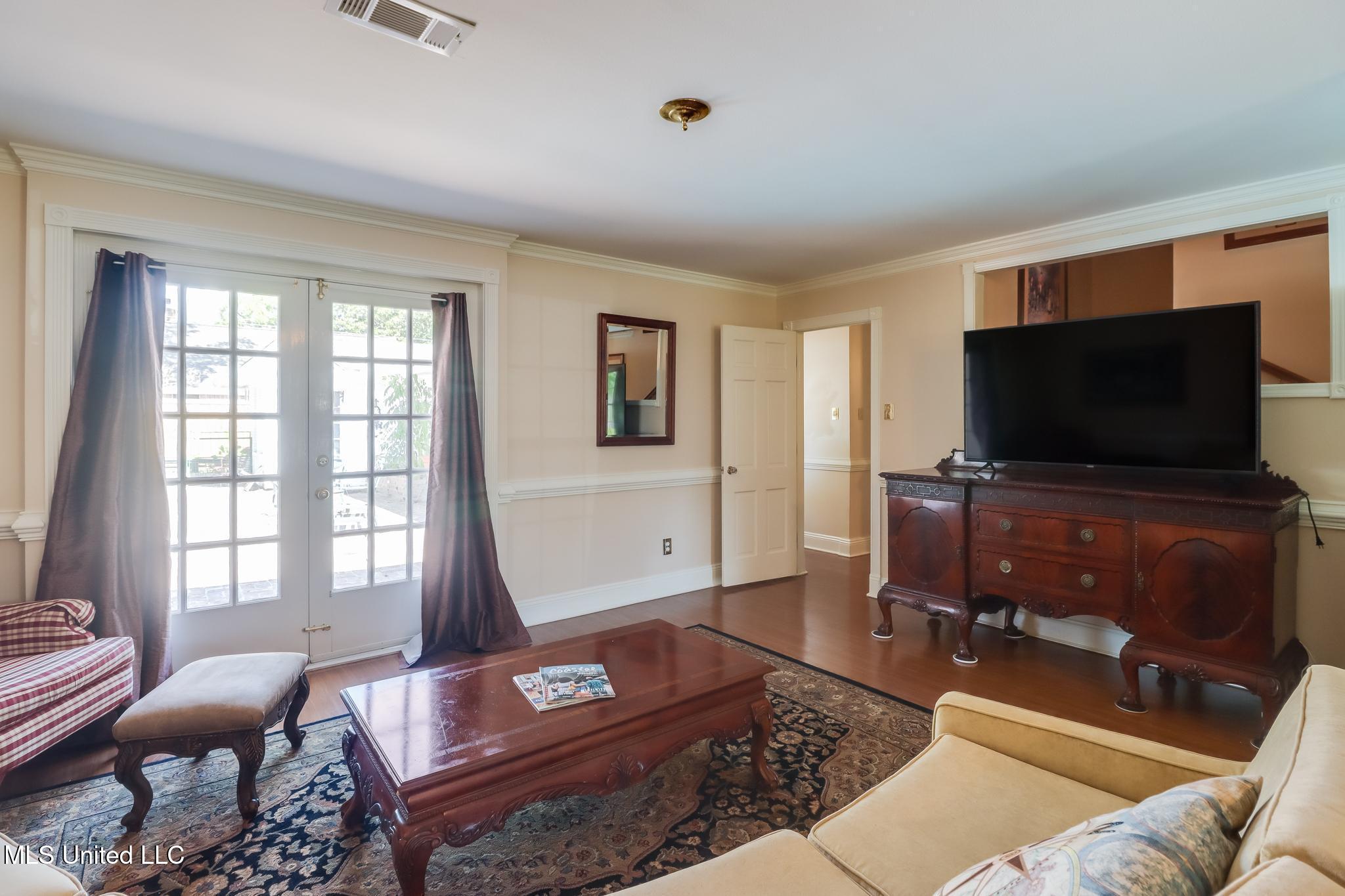 13 Mockingbird Lane, Gulfport, Mississippi image 7