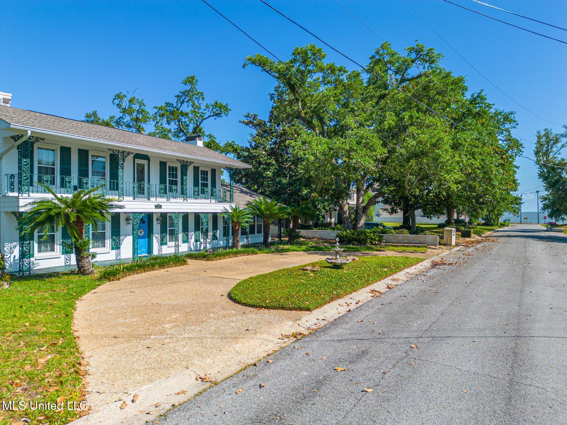 13 Mockingbird Lane, Gulfport, Mississippi image 35