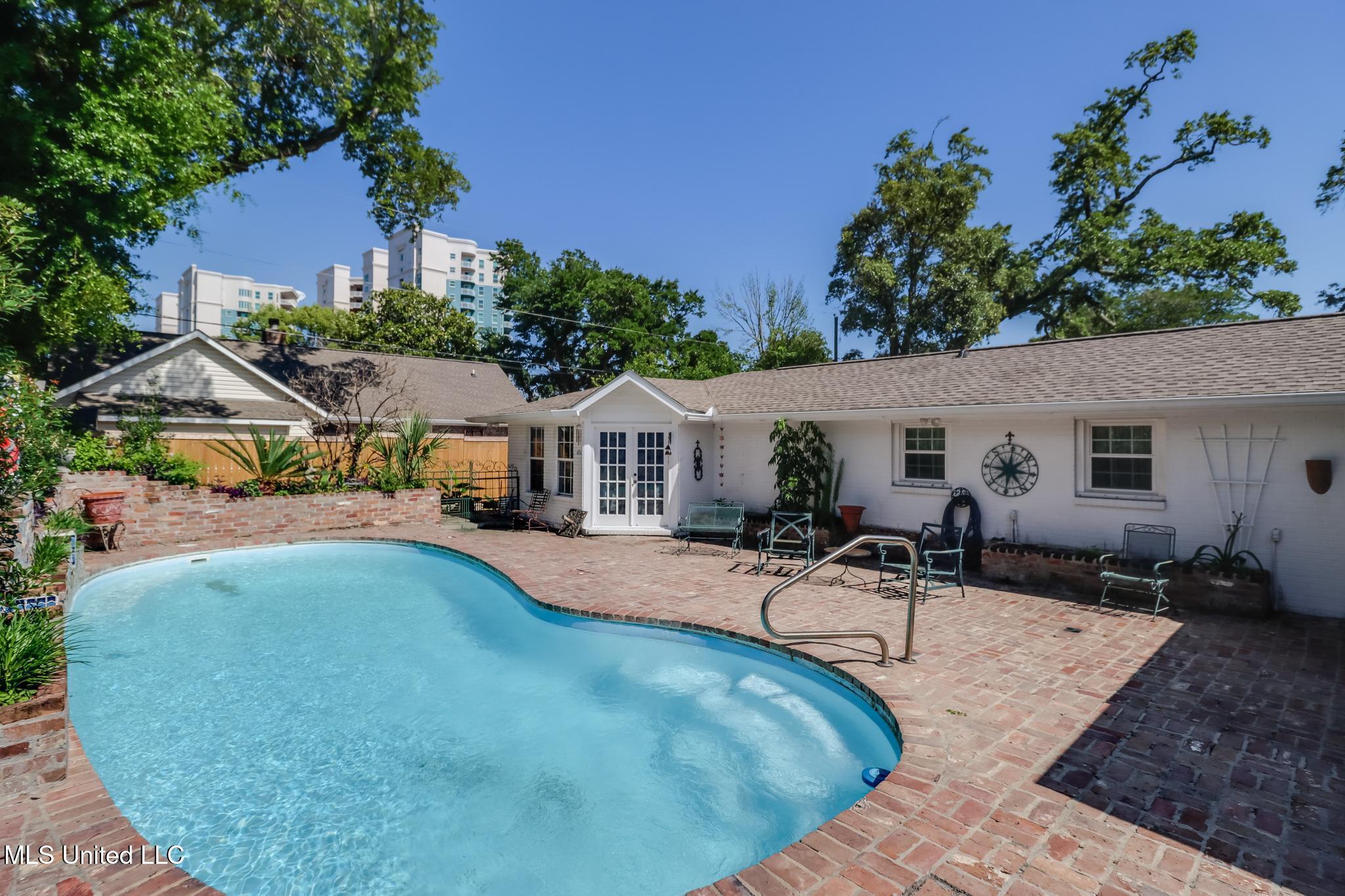 13 Mockingbird Lane, Gulfport, Mississippi image 26