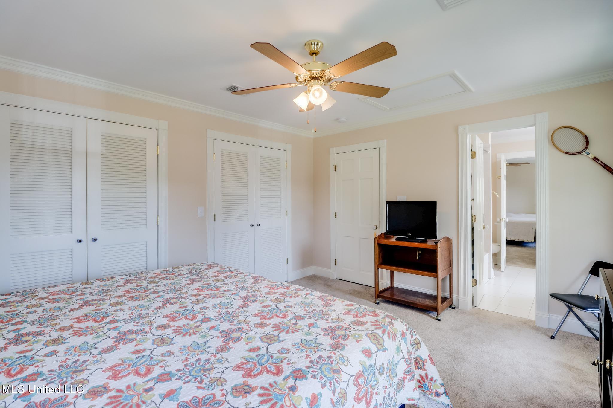 13 Mockingbird Lane, Gulfport, Mississippi image 32