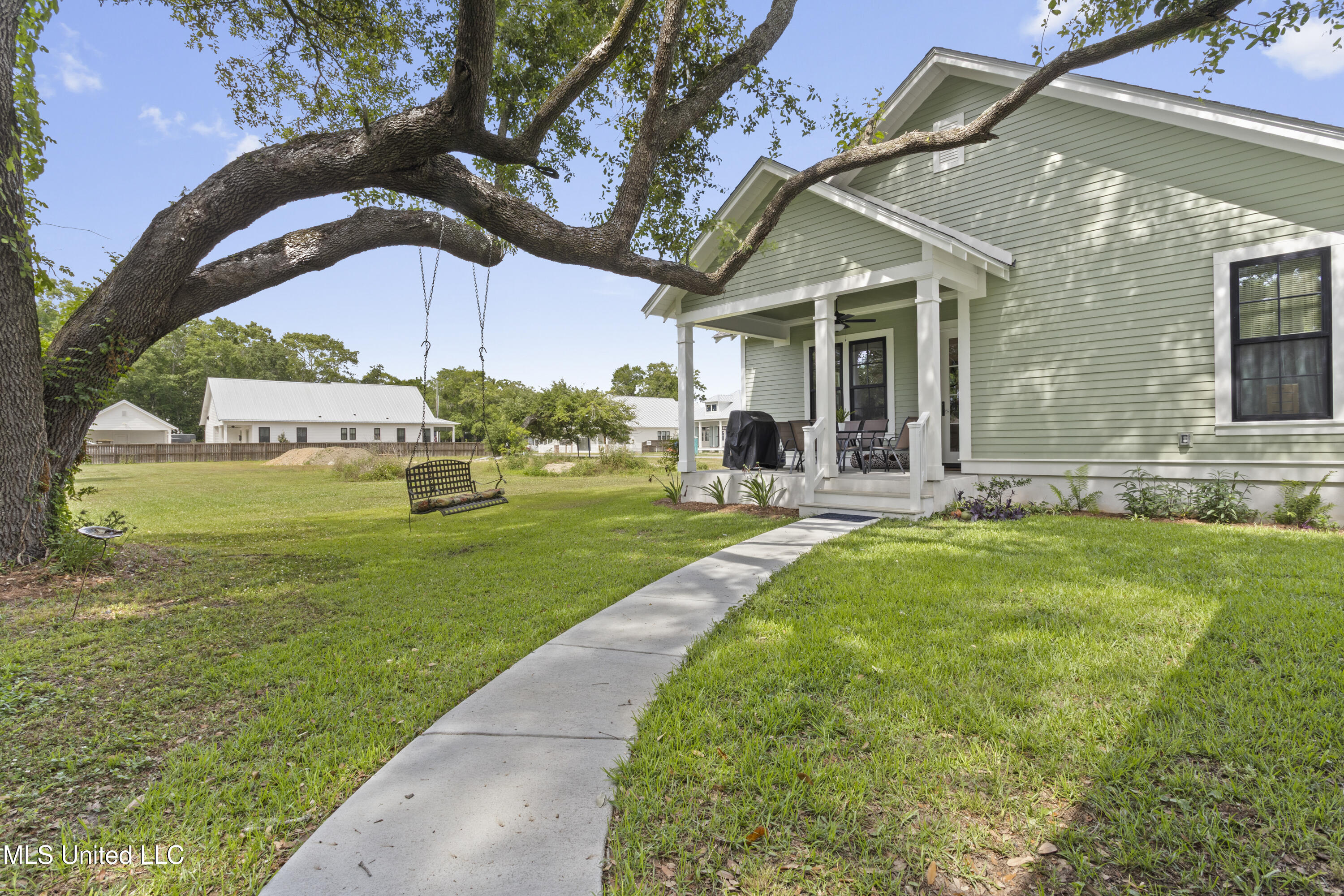 435 Bills Avenue, Ocean Springs, Mississippi image 38
