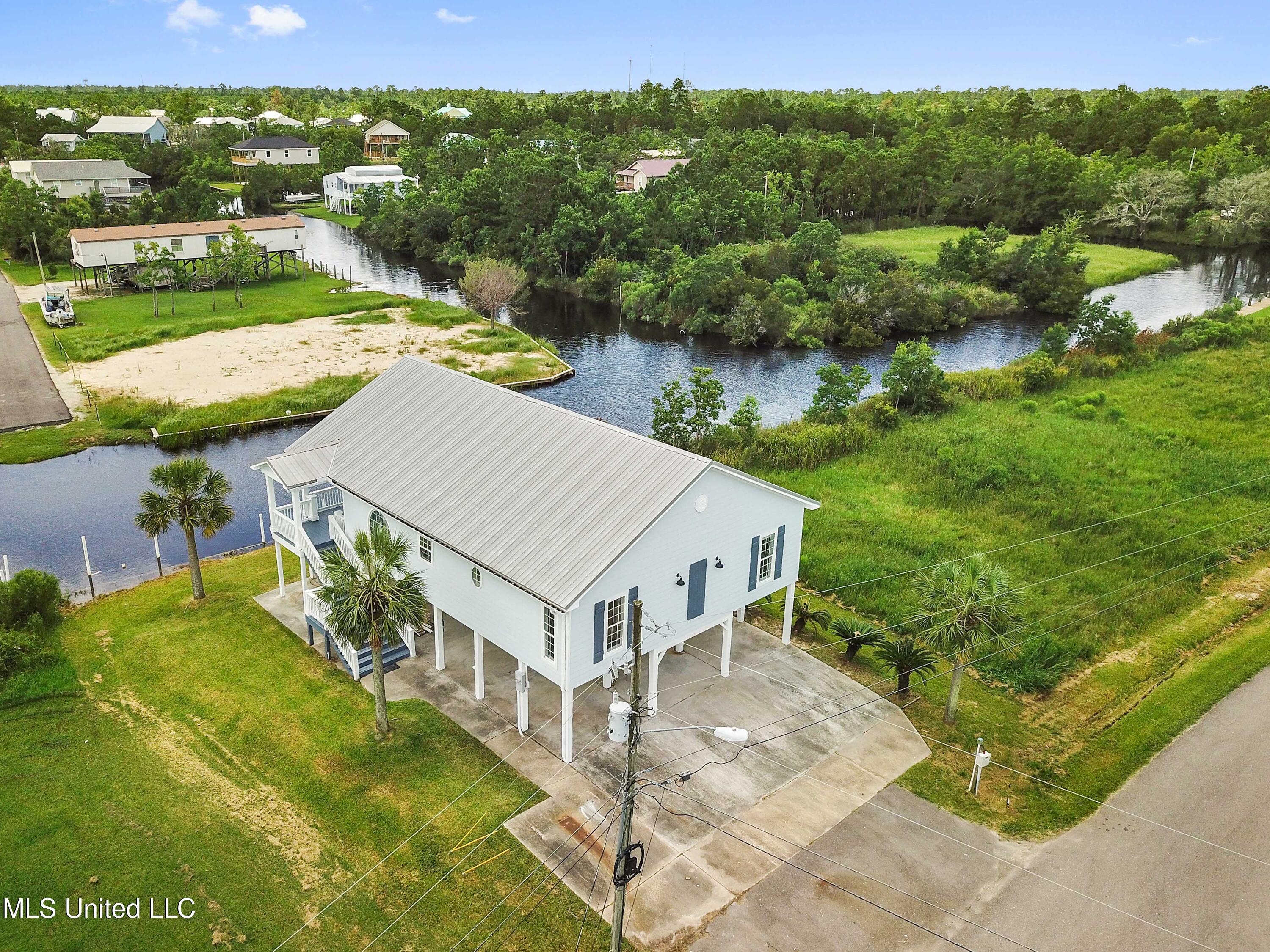 11126 Missouri Street, Bay Saint Louis, Mississippi image 27