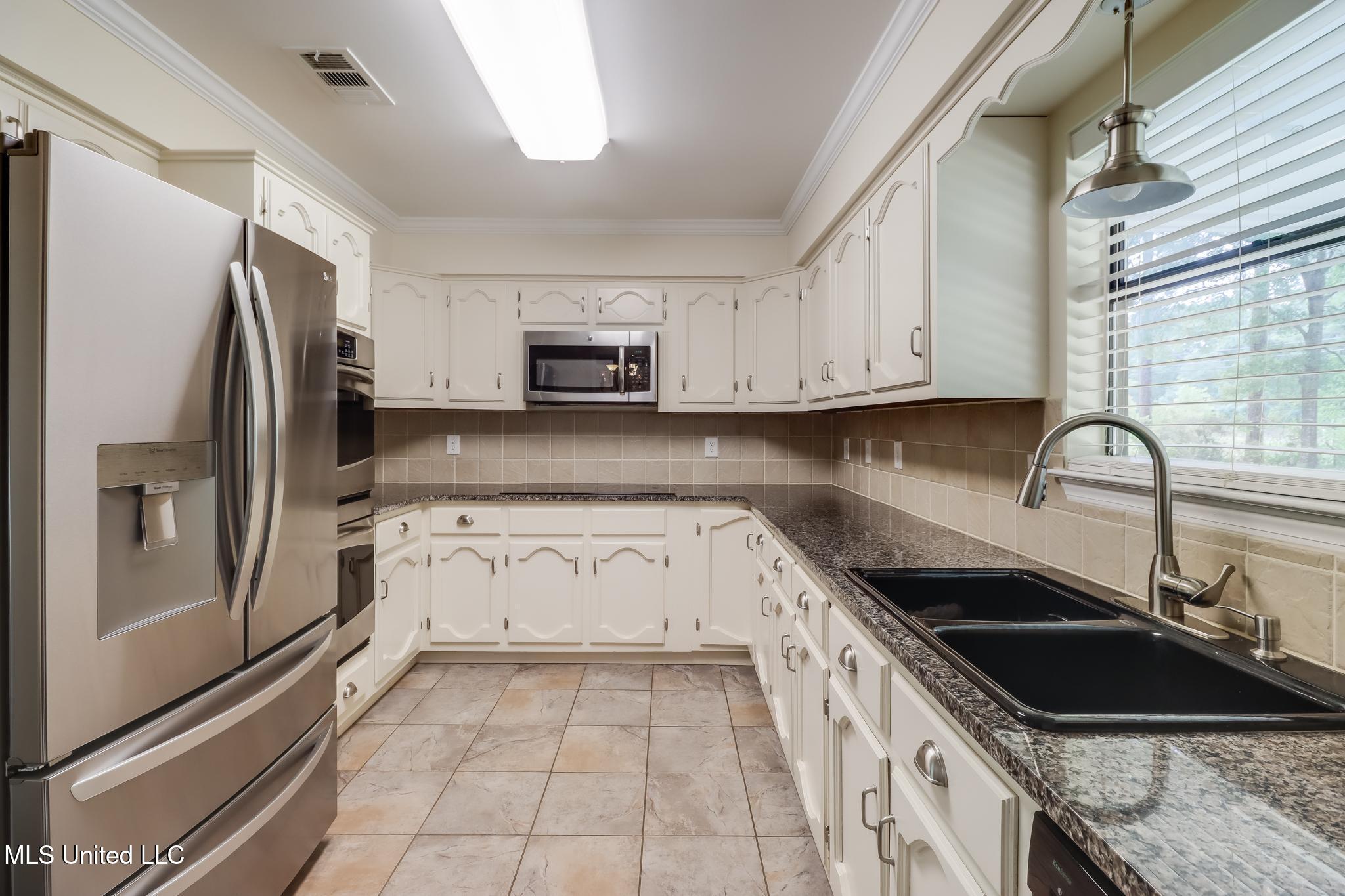 7500 Davenport Lane, Ocean Springs, Mississippi image 7
