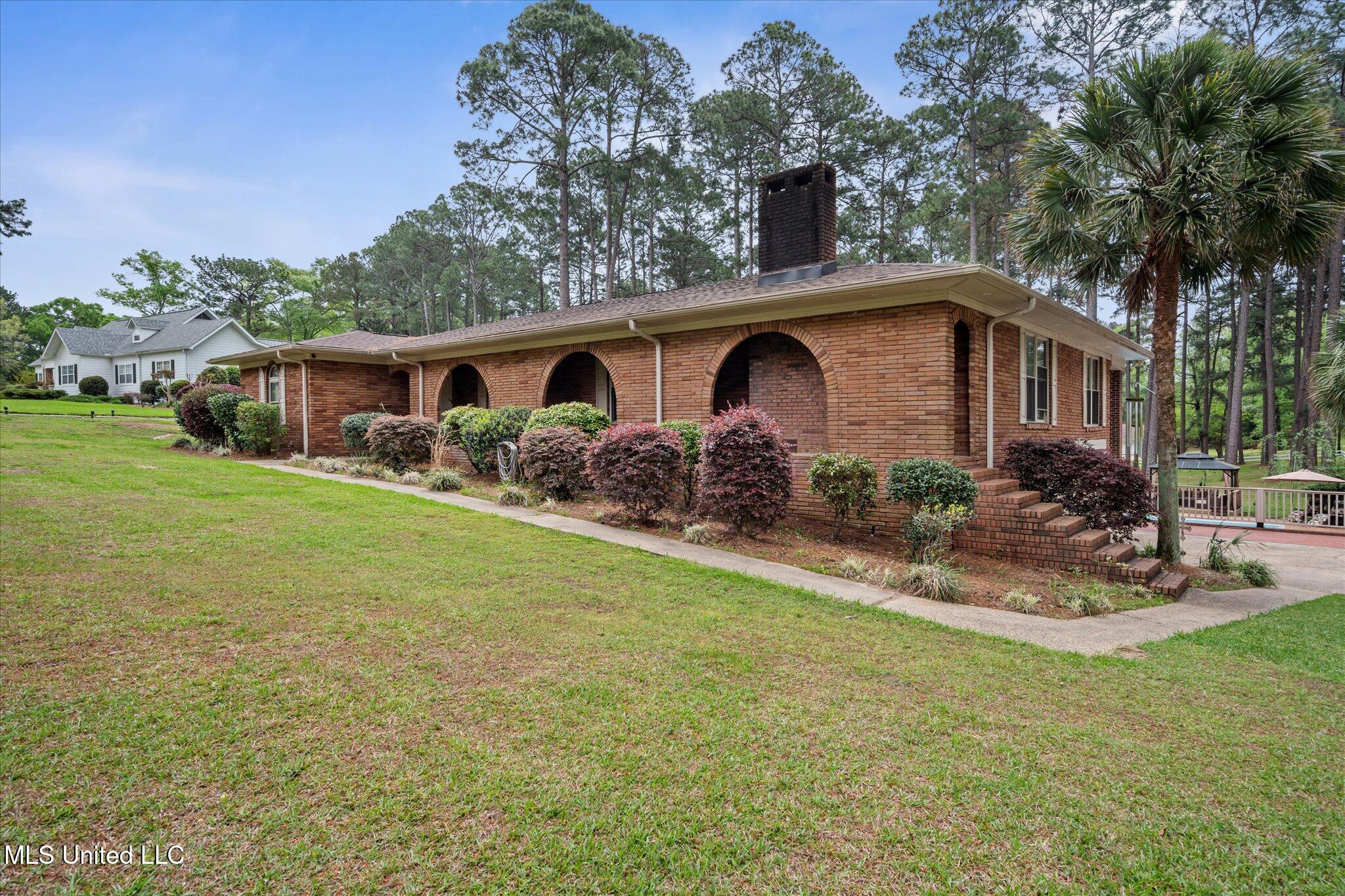 2426 Us-84, Laurel, Mississippi image 3
