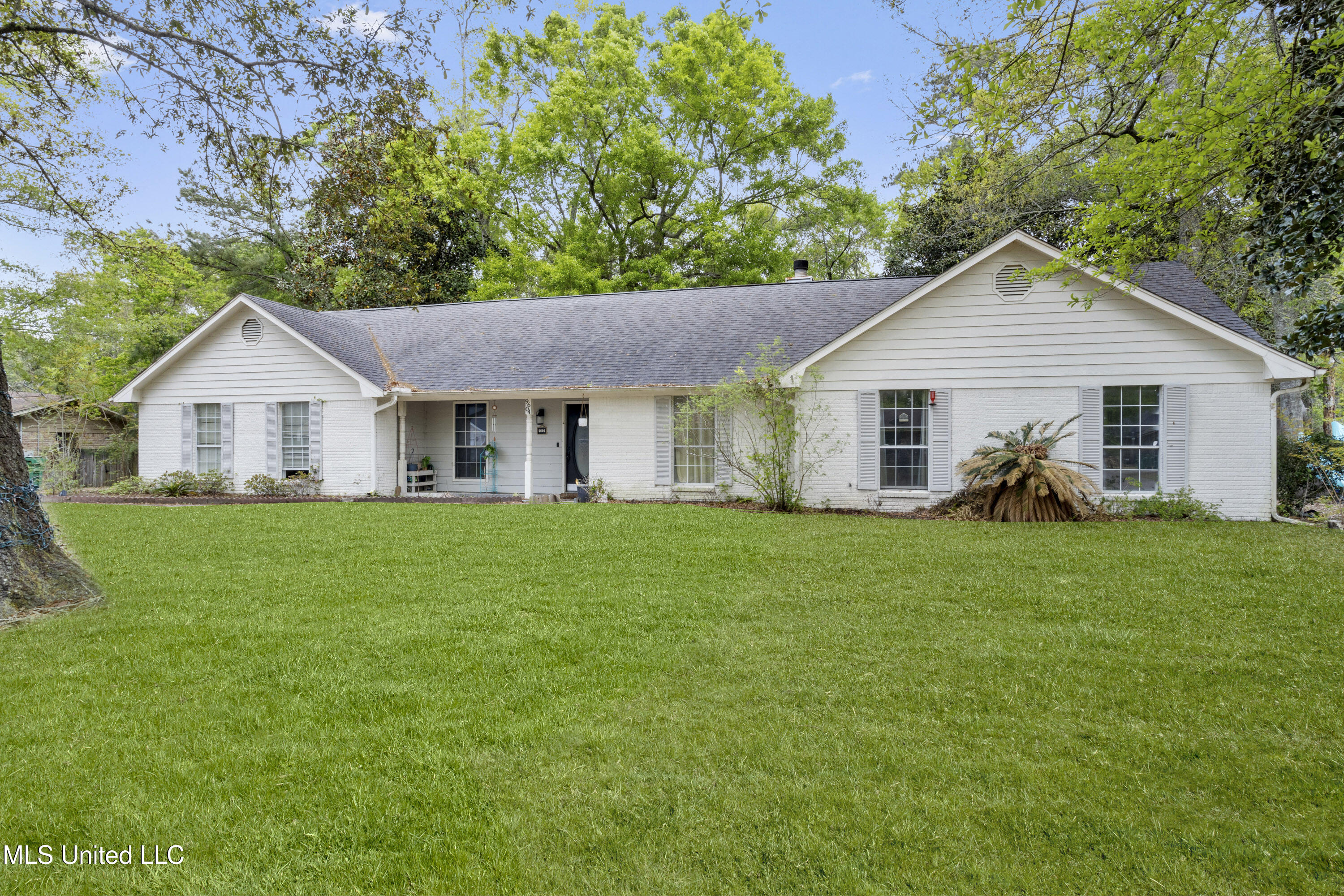 9604 Marina Avenue, Ocean Springs, Mississippi image 1
