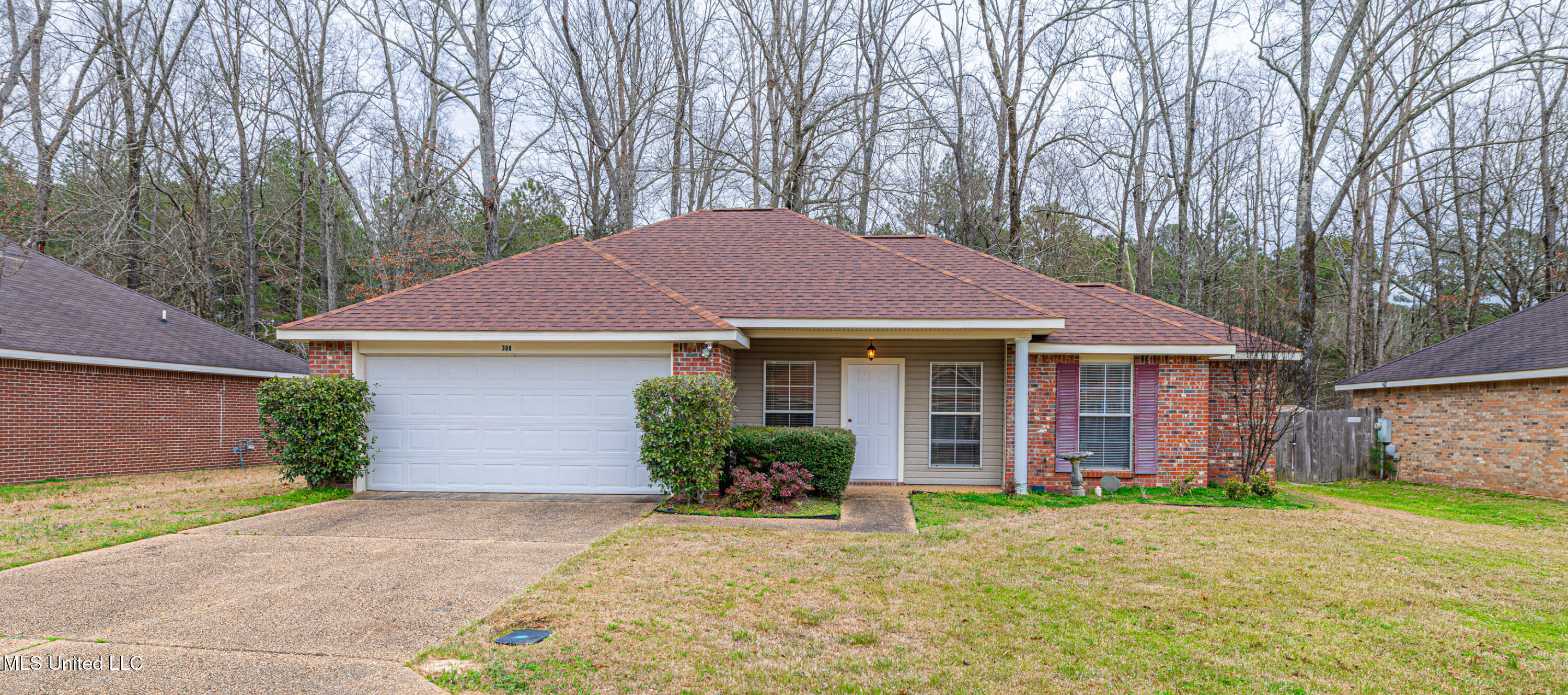 308 Willow Bay Drive, Byram, Mississippi image 1