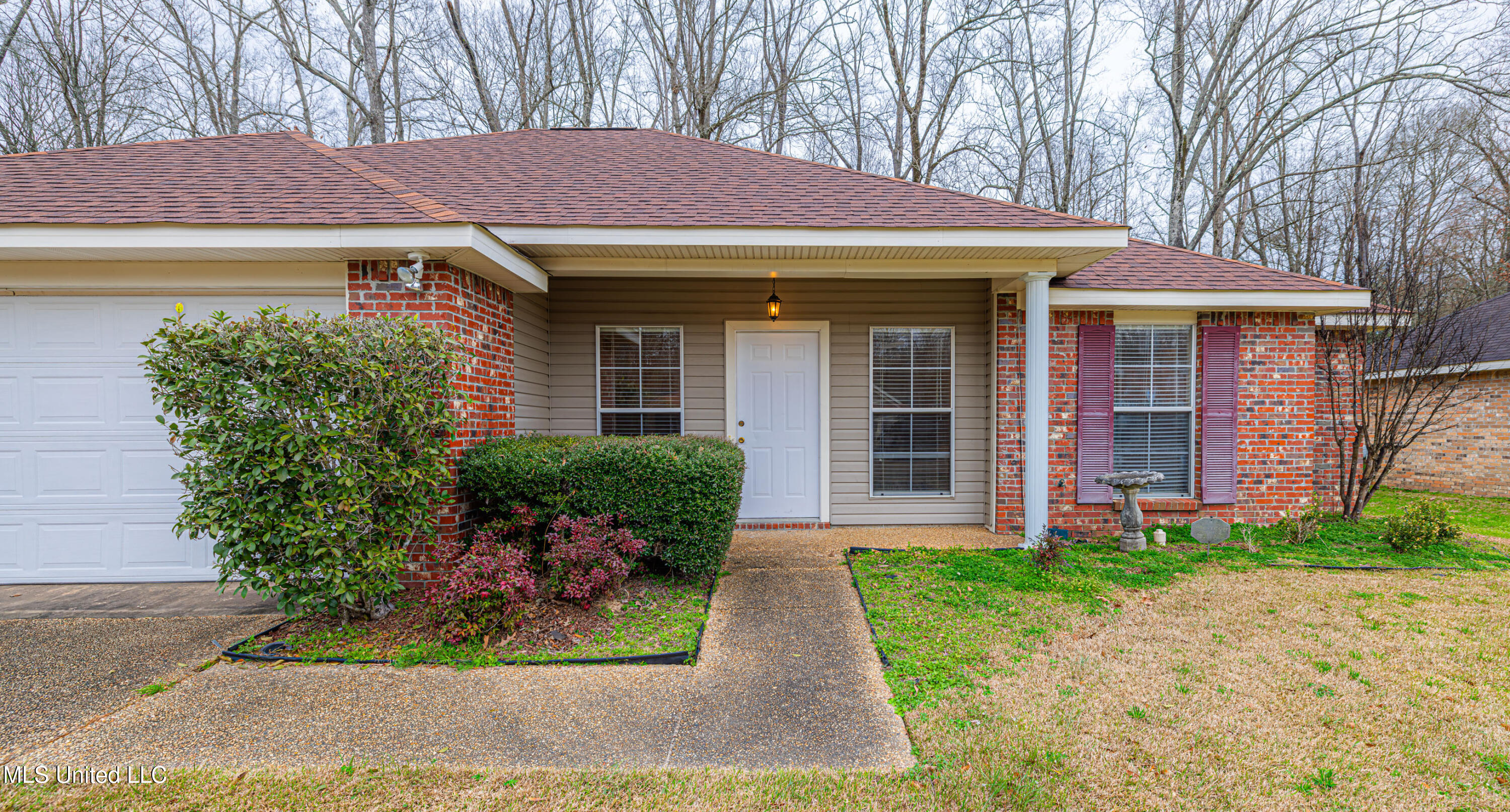 308 Willow Bay Drive, Byram, Mississippi image 3