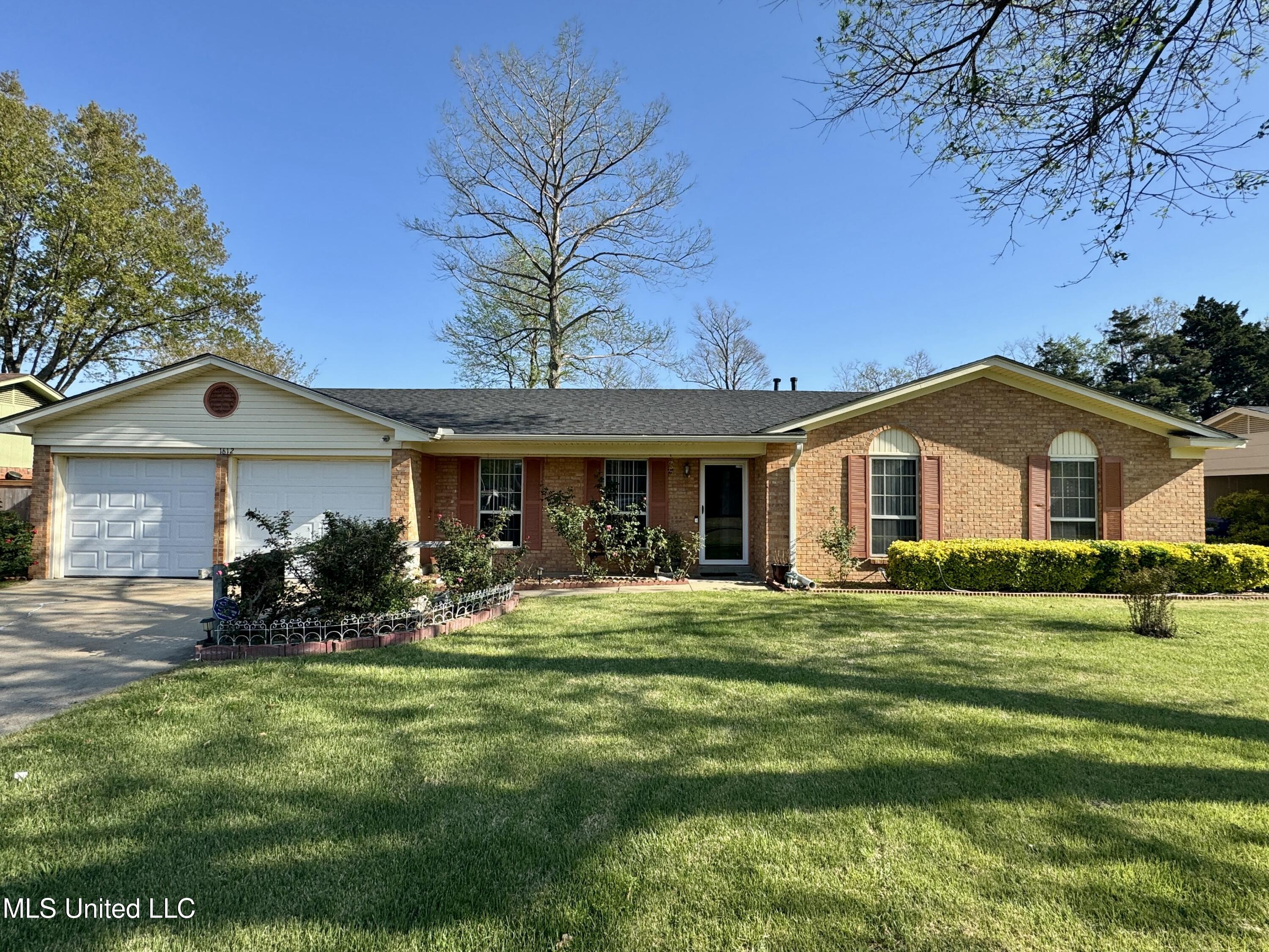 1612 College Street, Cleveland, Mississippi image 1