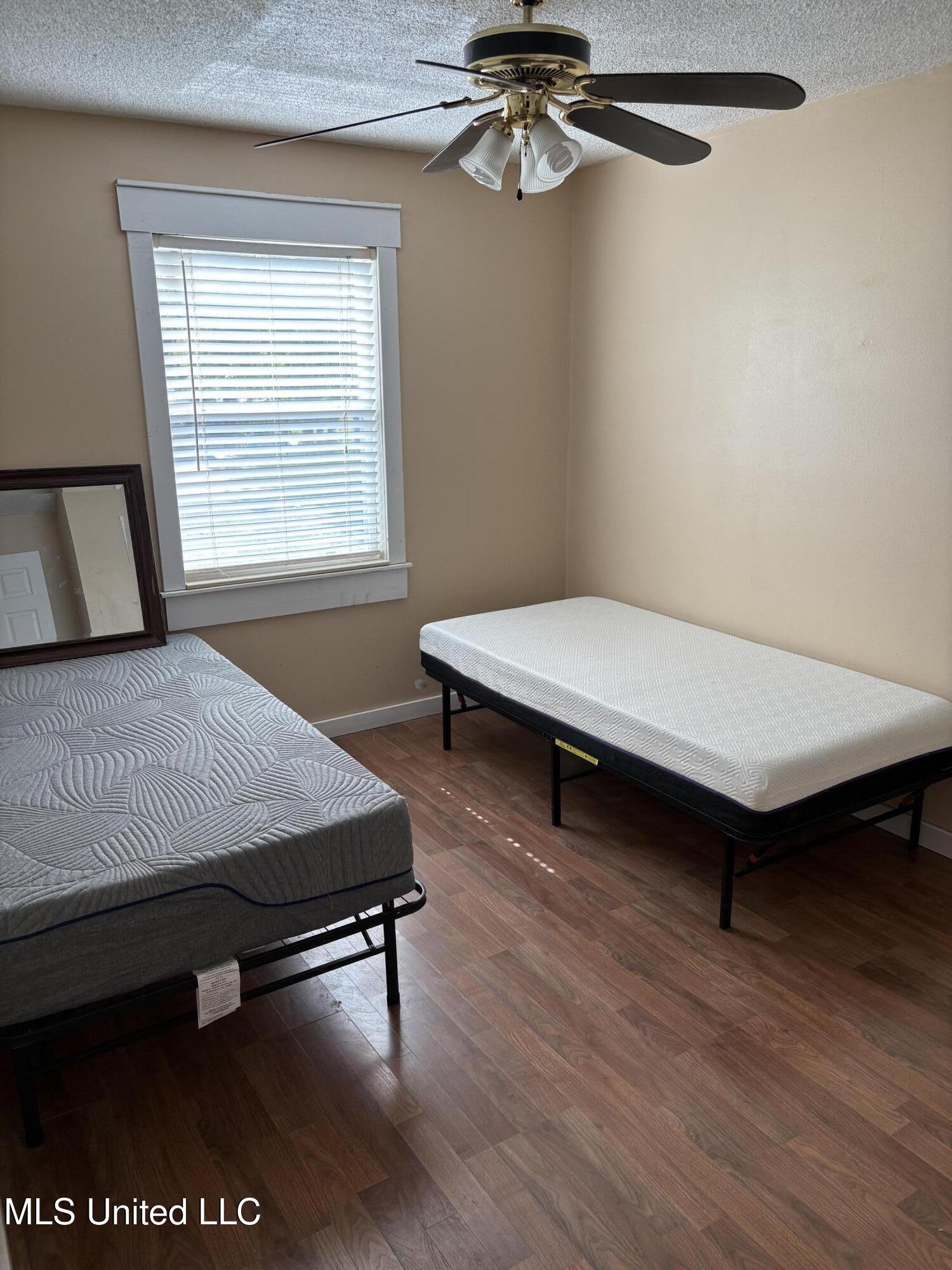8933 Riverlodge Drive, Moss Point, Mississippi image 14