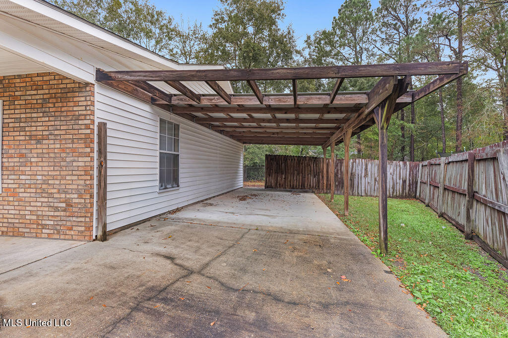 4 Michael Court, Long Beach, Mississippi image 3