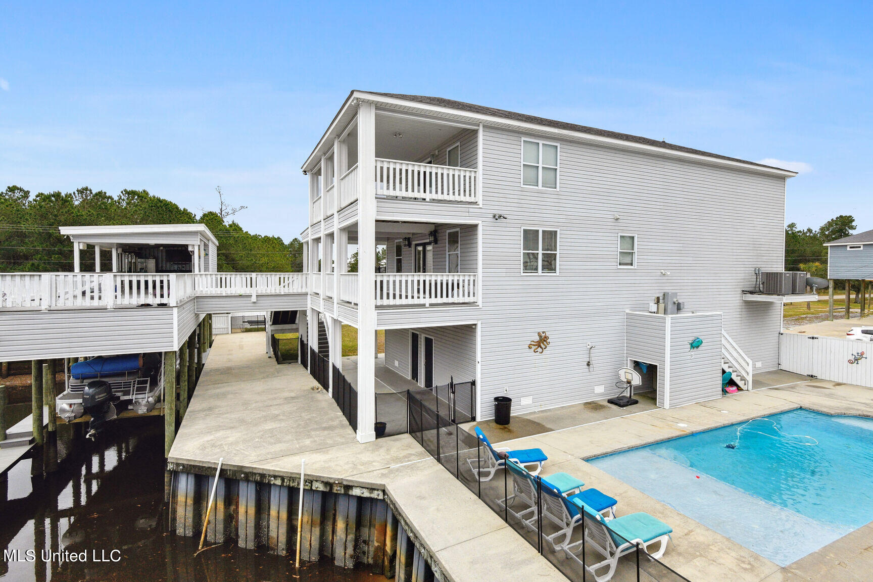 4010 Teal Street, Bay Saint Louis, Mississippi image 11