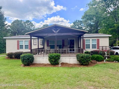 Homes For Sale - 202 S Enoch Grove Road<br/> Florence, MS 39073