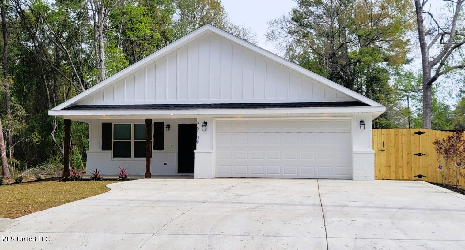 96109 Kapalama Drive, Diamondhead, Mississippi image 1