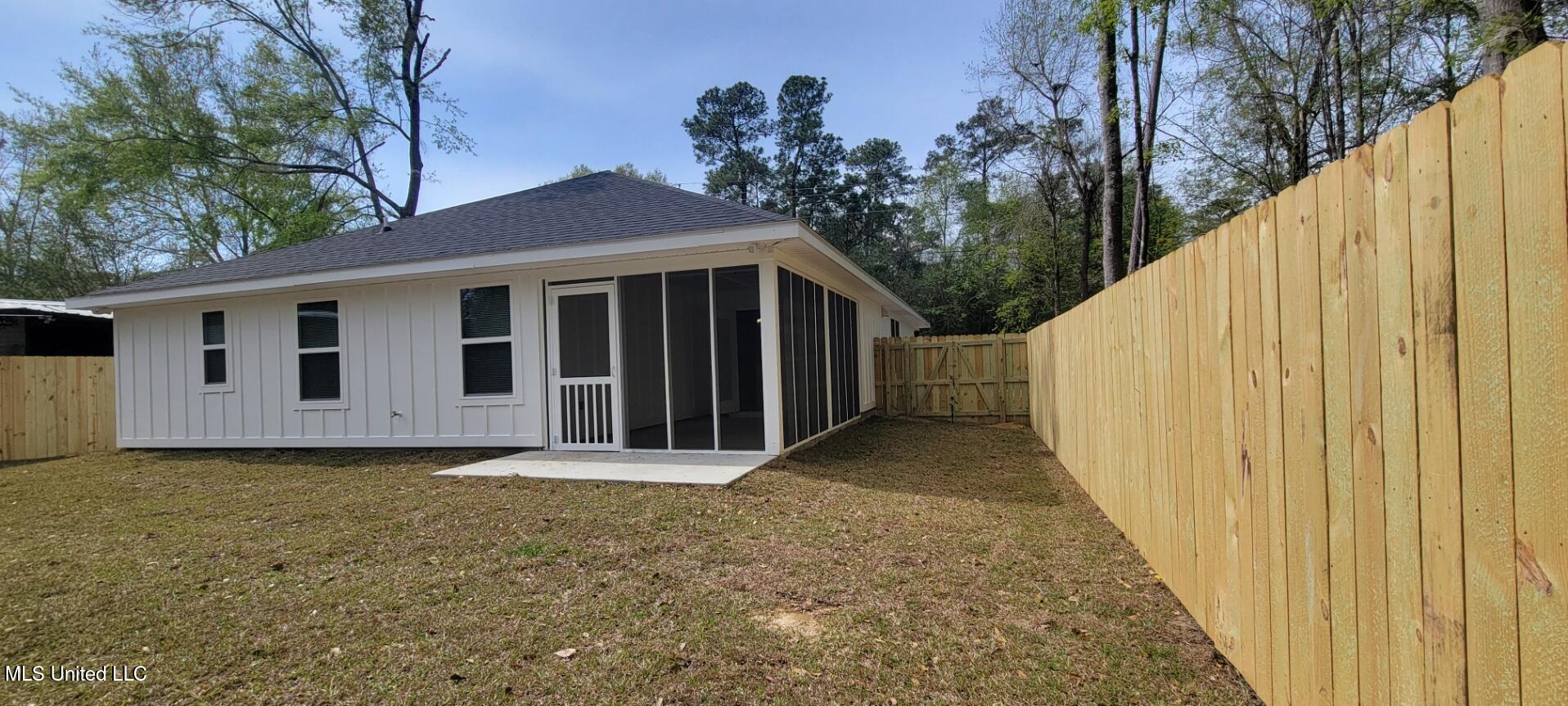 96109 Kapalama Drive, Diamondhead, Mississippi image 2