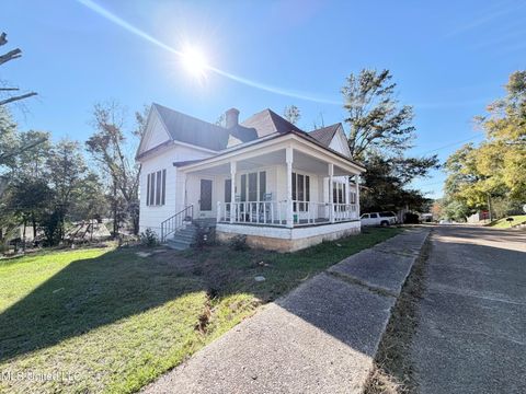 Homes For Sale - 311 Range Avenue<br/> Philadelphia, MS 39350