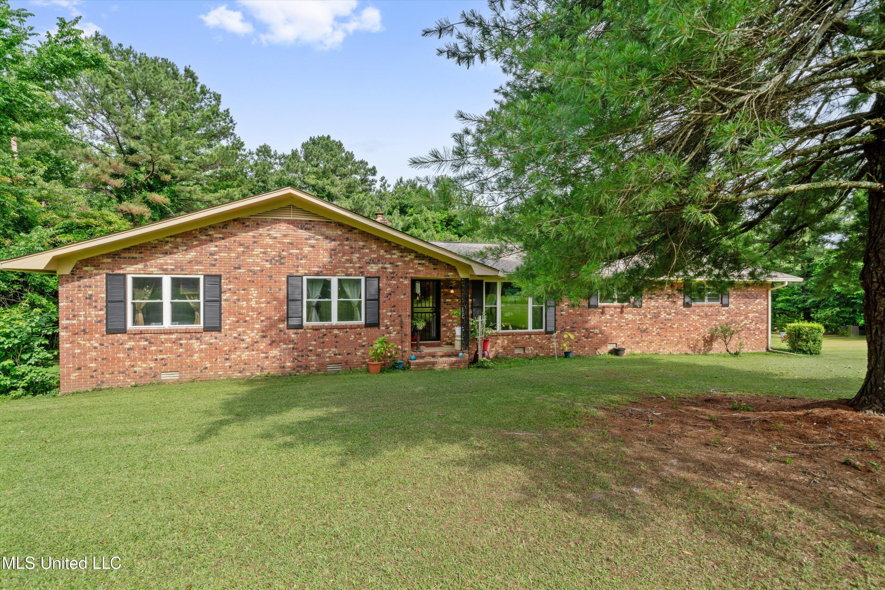 4701 S Old Highway 7 South, Waterford, Mississippi image 2
